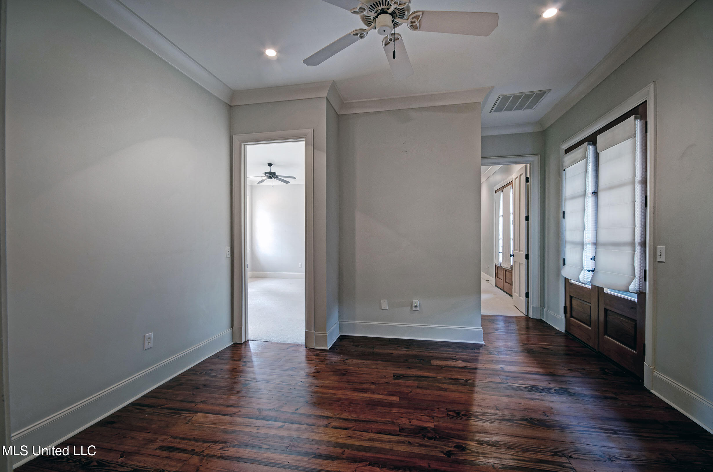 143 Green Glades Property Photo 49