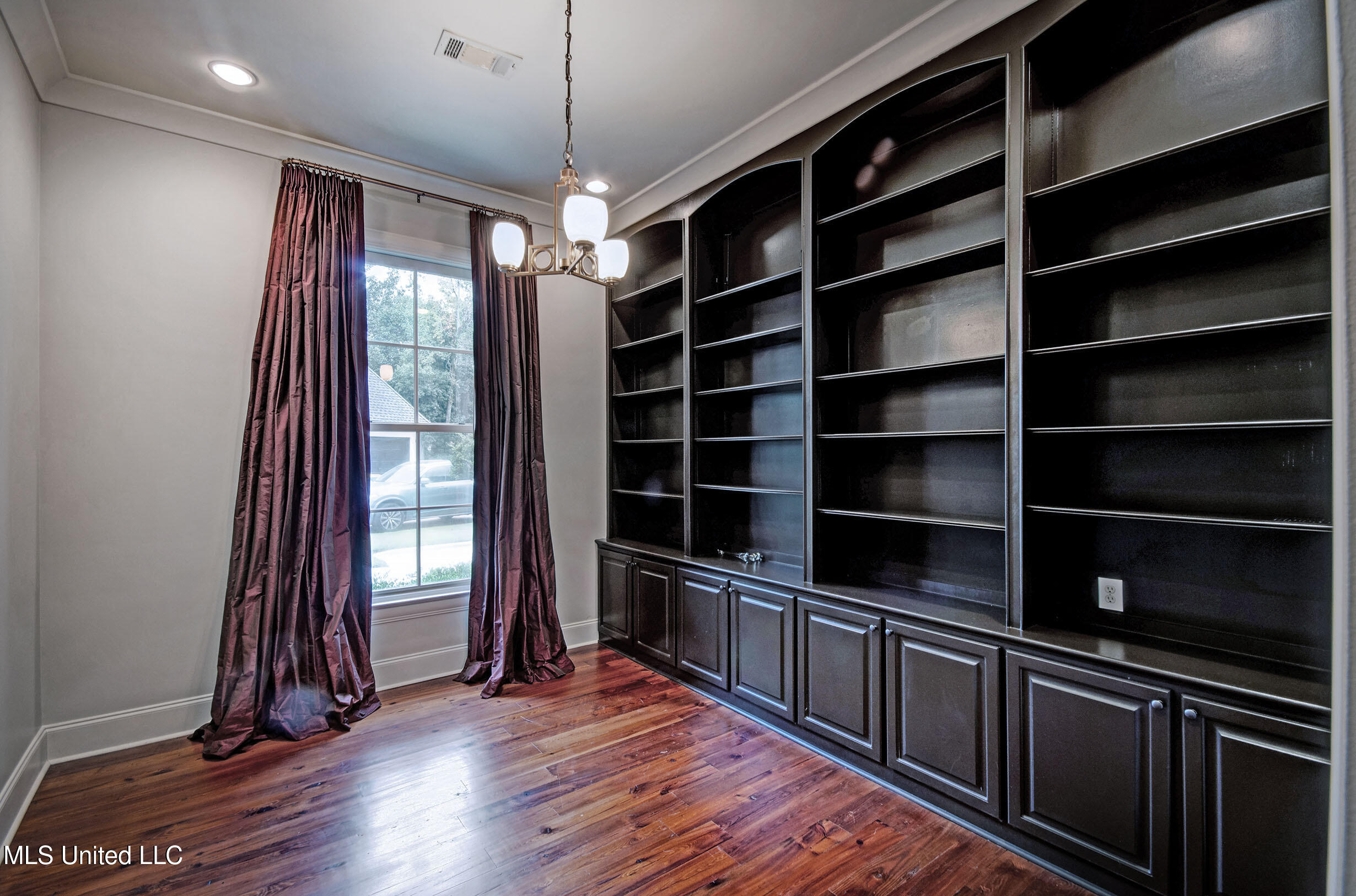 143 Green Glades Property Photo 57