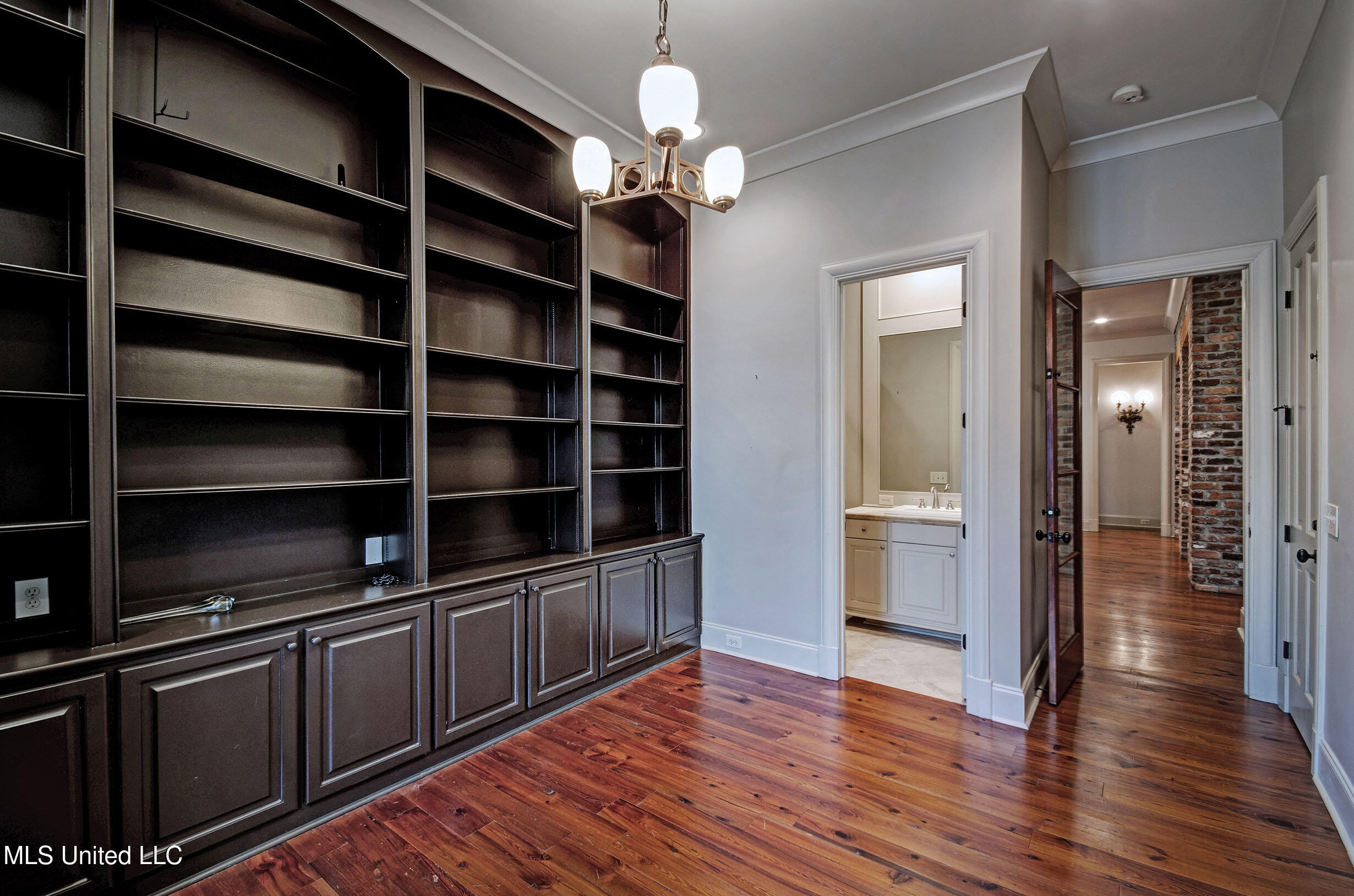 143 Green Glades Property Photo 58