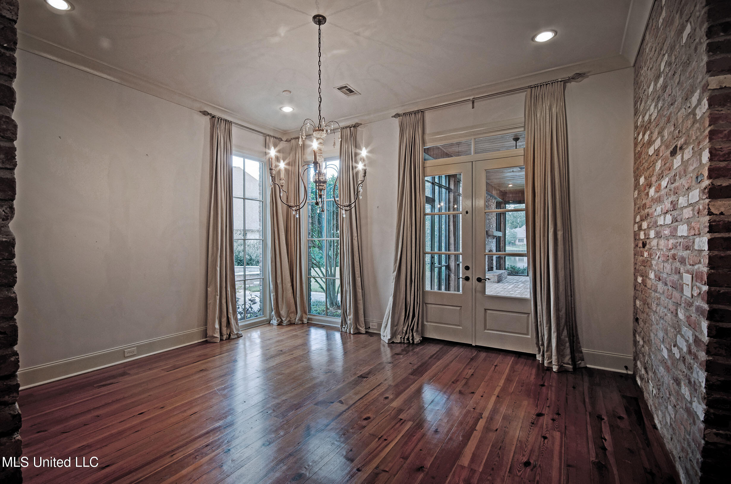 143 Green Glades Property Photo 66