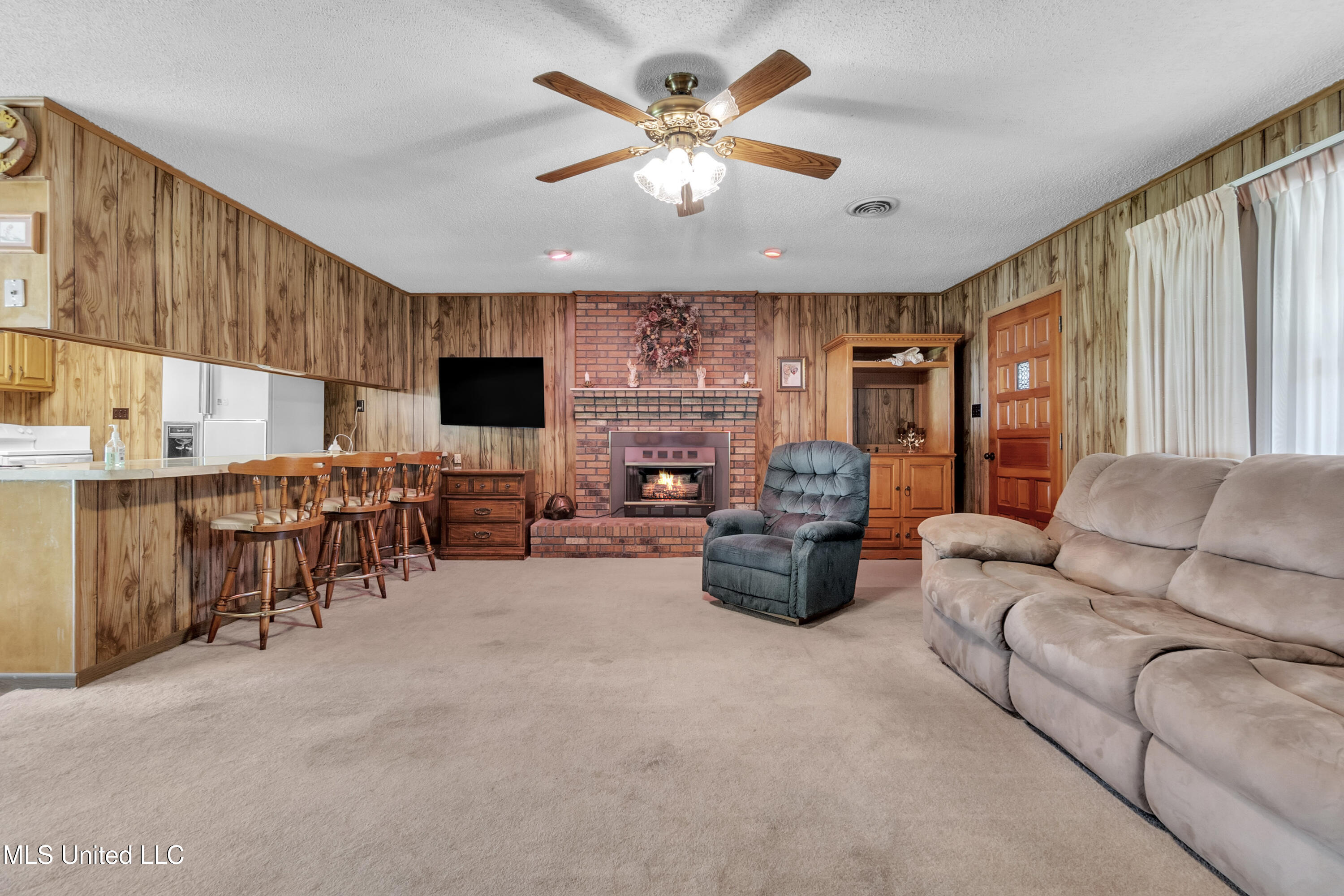 73 Chrestman Lane Property Photo 6