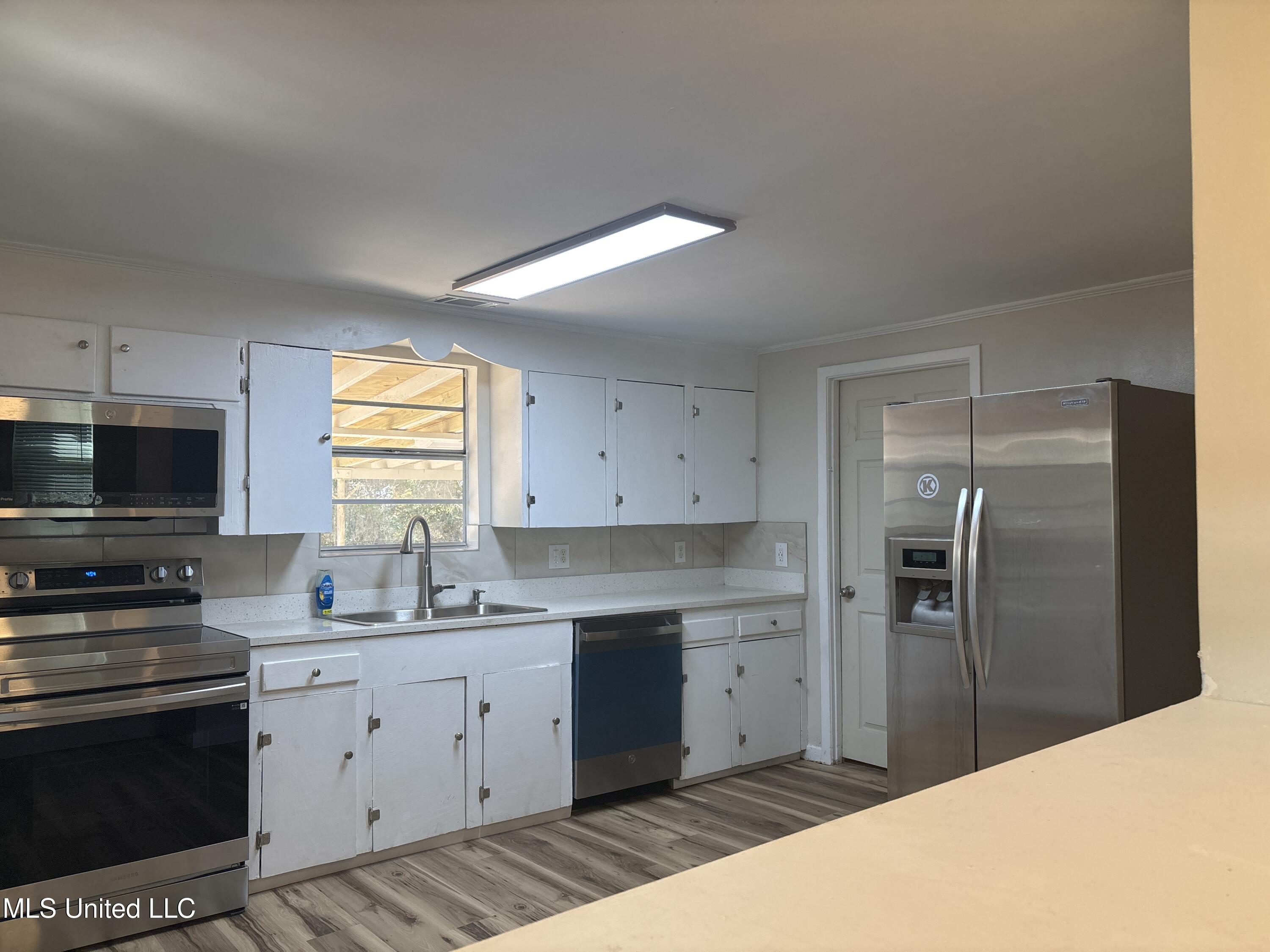 20260 28th Street Property Photo 6