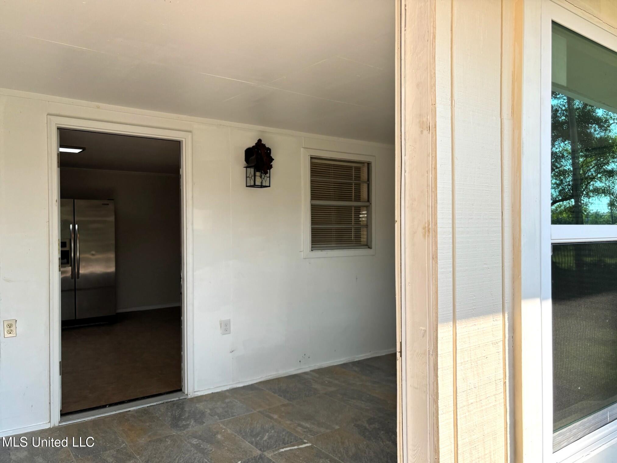 20260 28th Street Property Photo 10