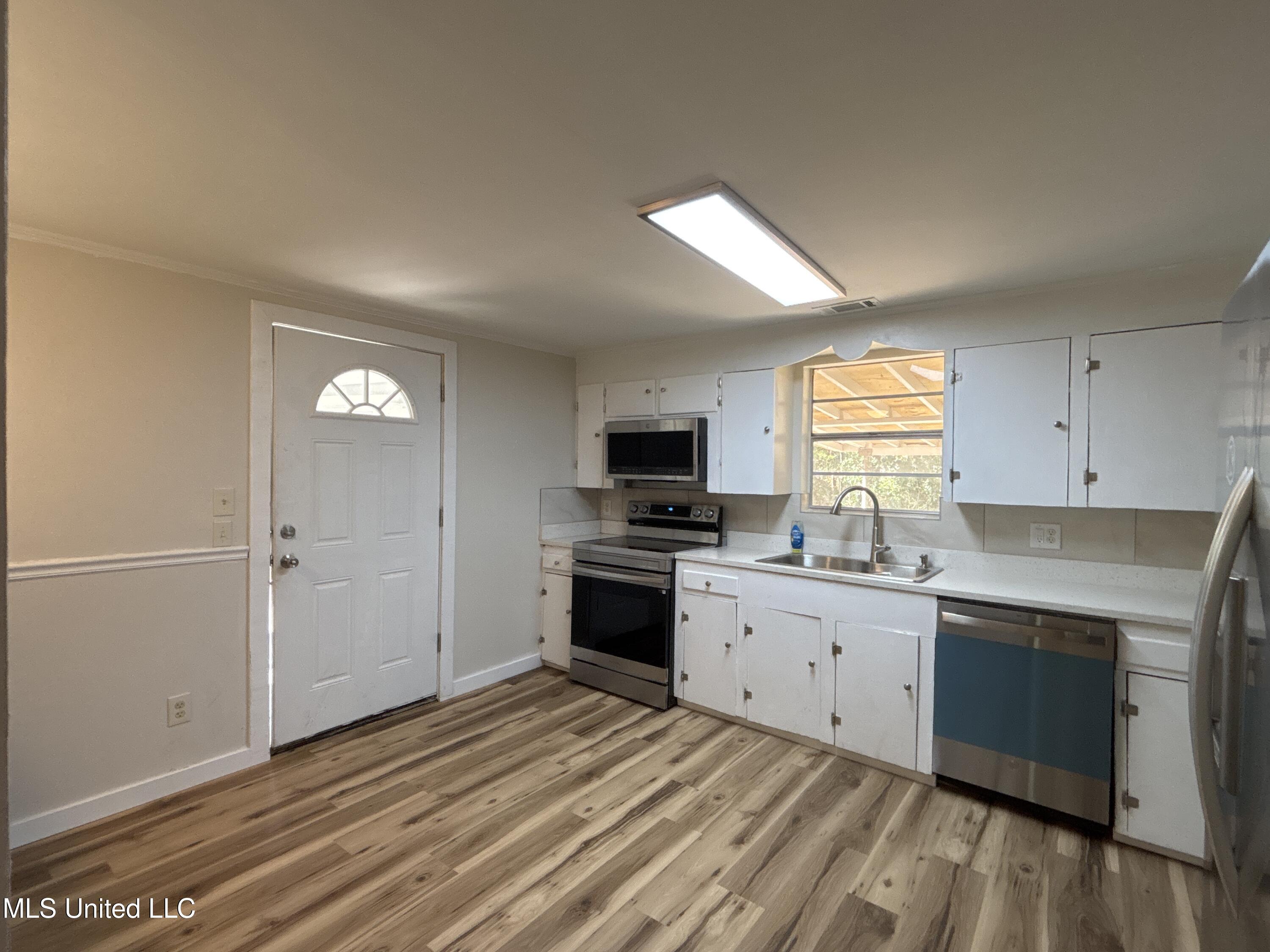 20260 28th Street Property Photo 11