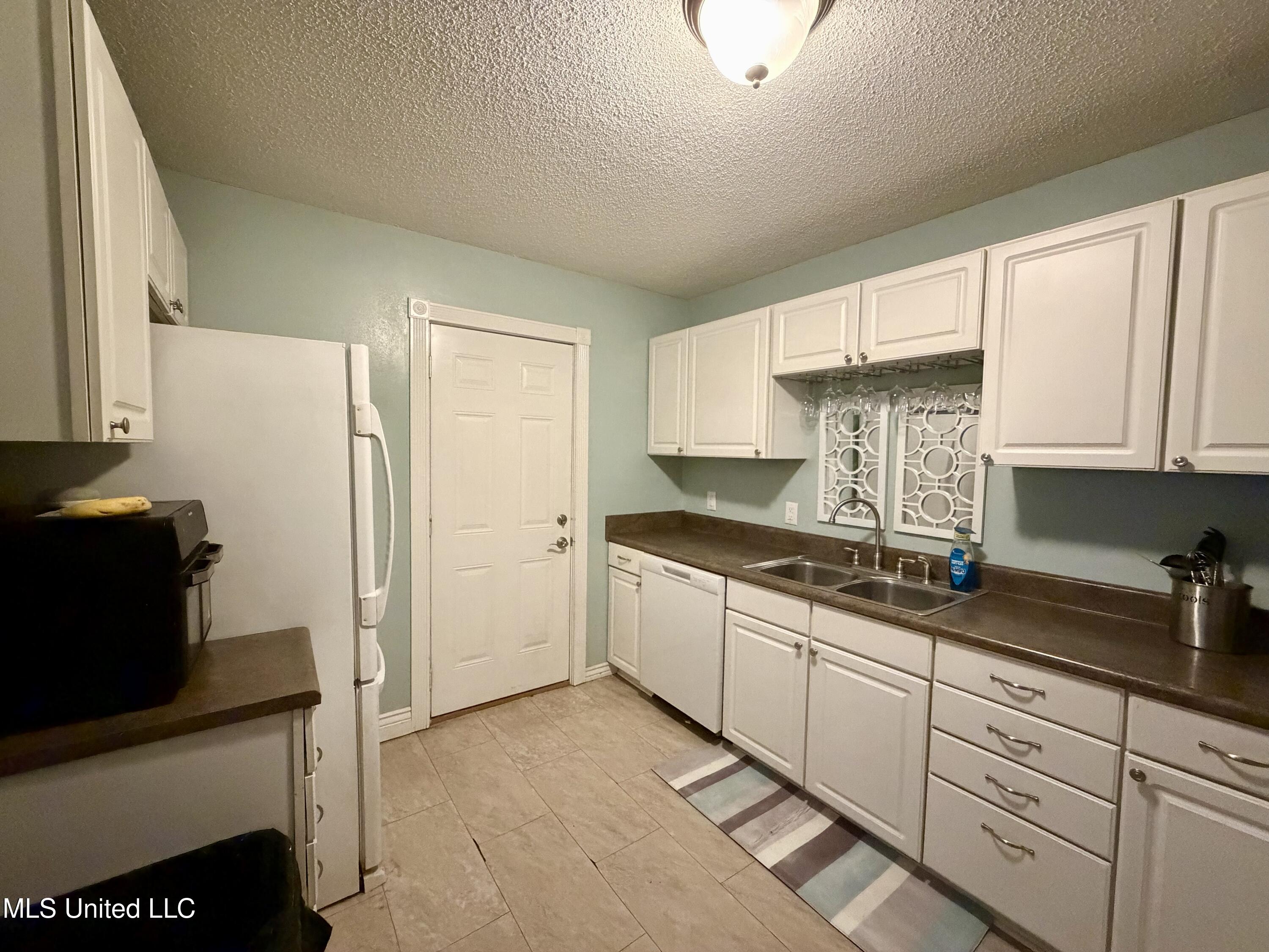 2006 11th Street Property Photo 7