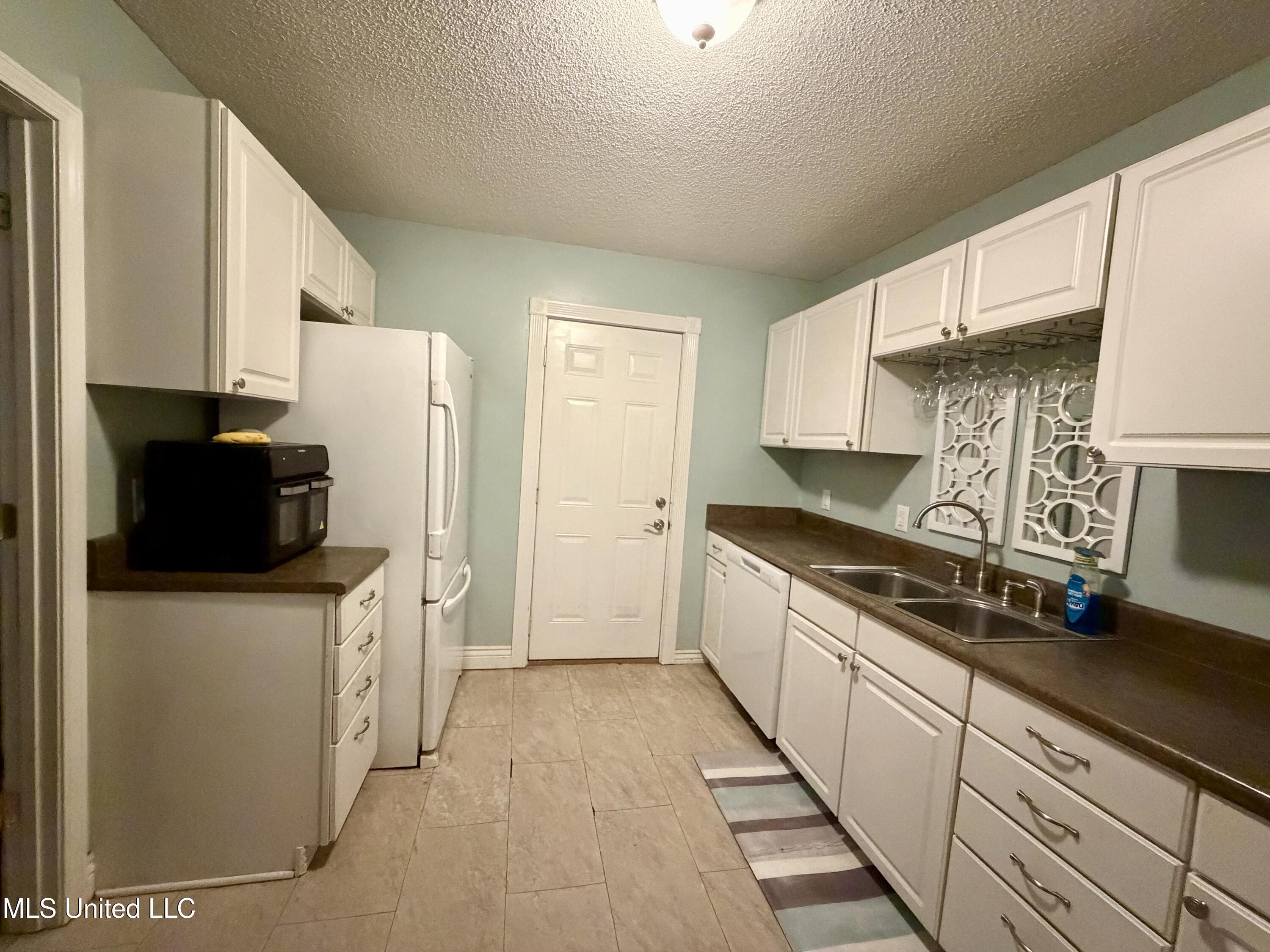 2006 11th Street Property Photo 8