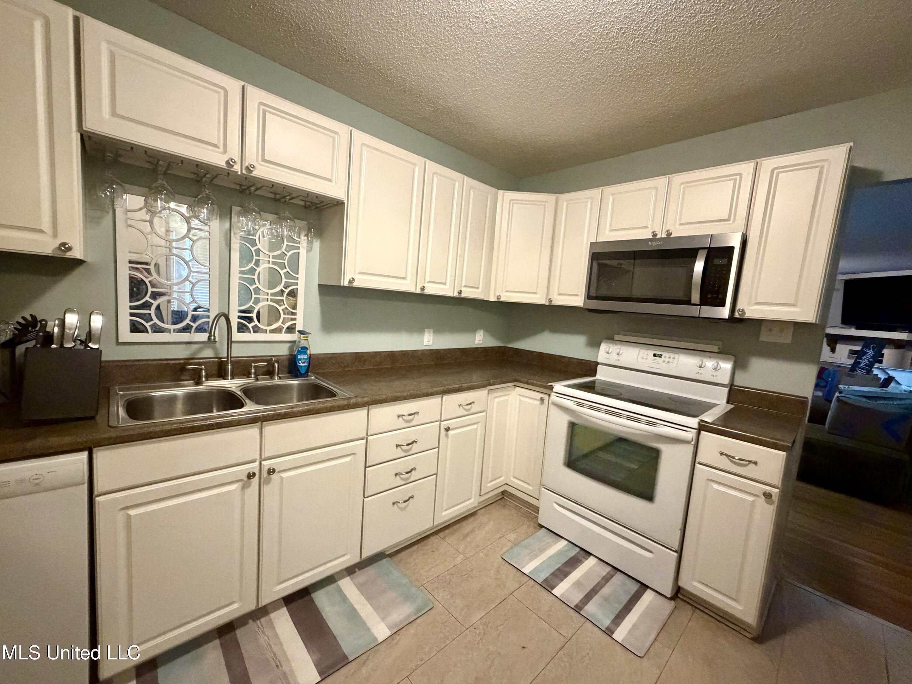 2006 11th Street Property Photo 9