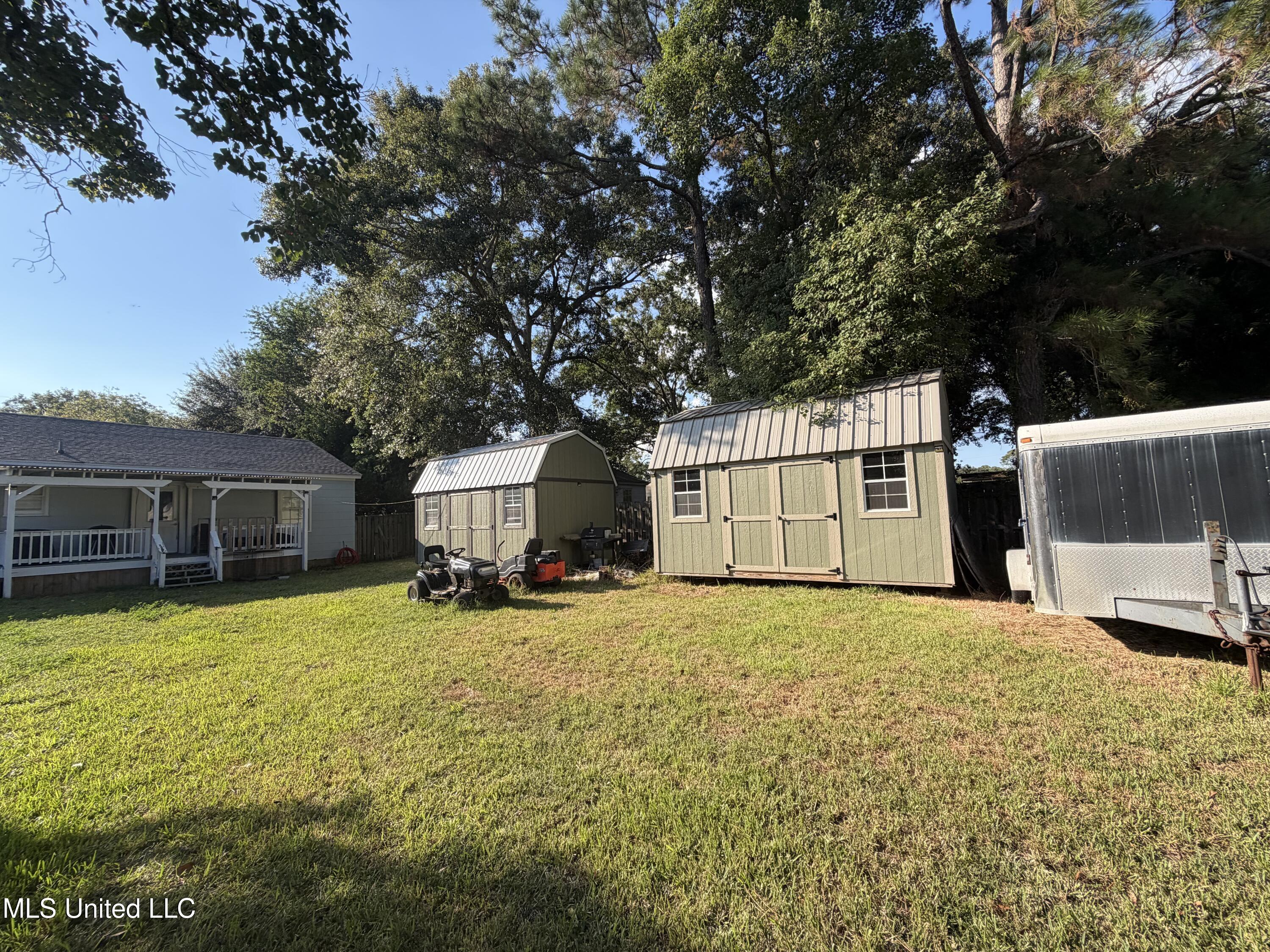 2006 11th Street Property Photo 24