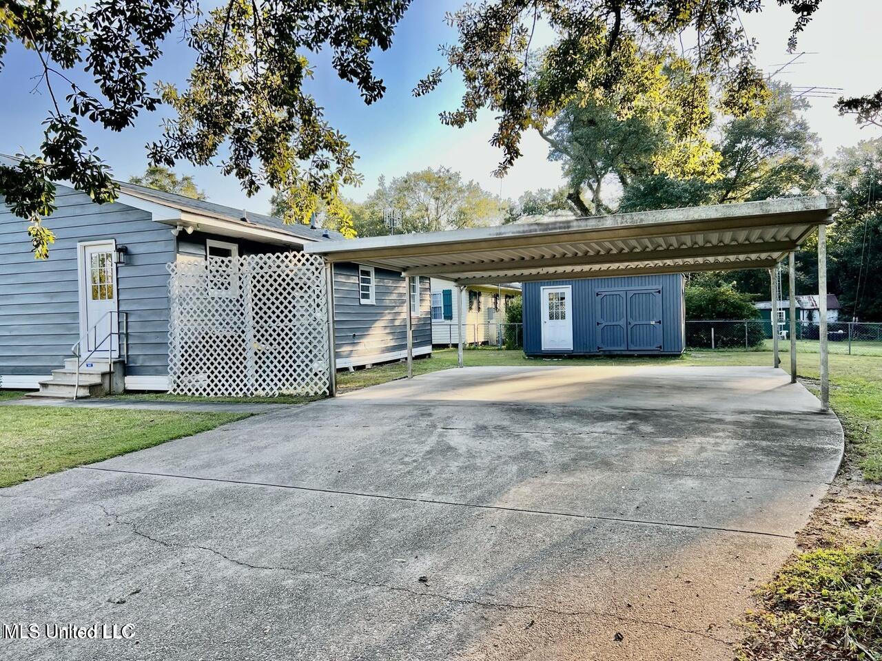 1159 E Old Pass Road Property Photo 2