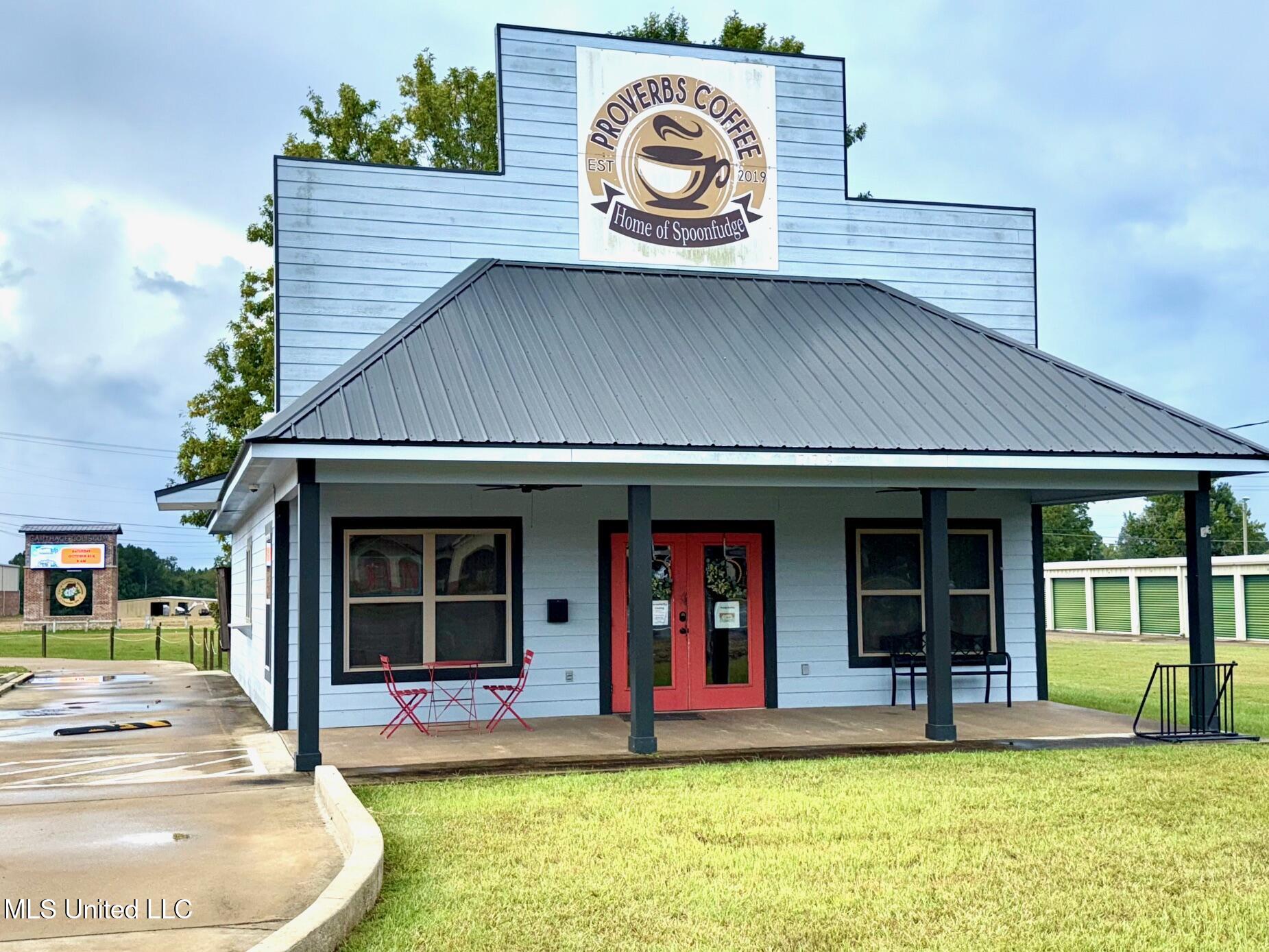 779 16 Highway Property Photo 1