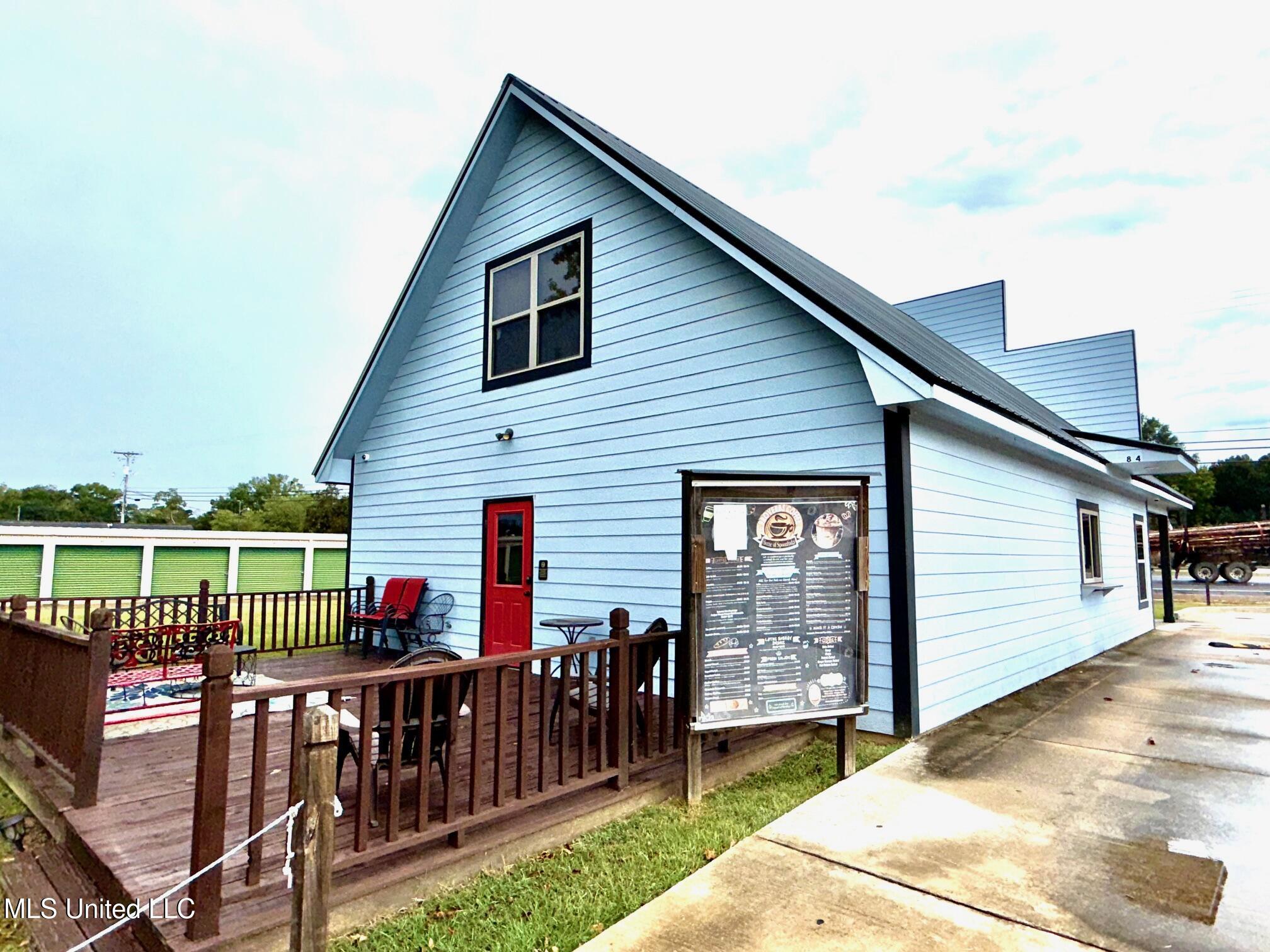 779 16 Highway Property Photo 8