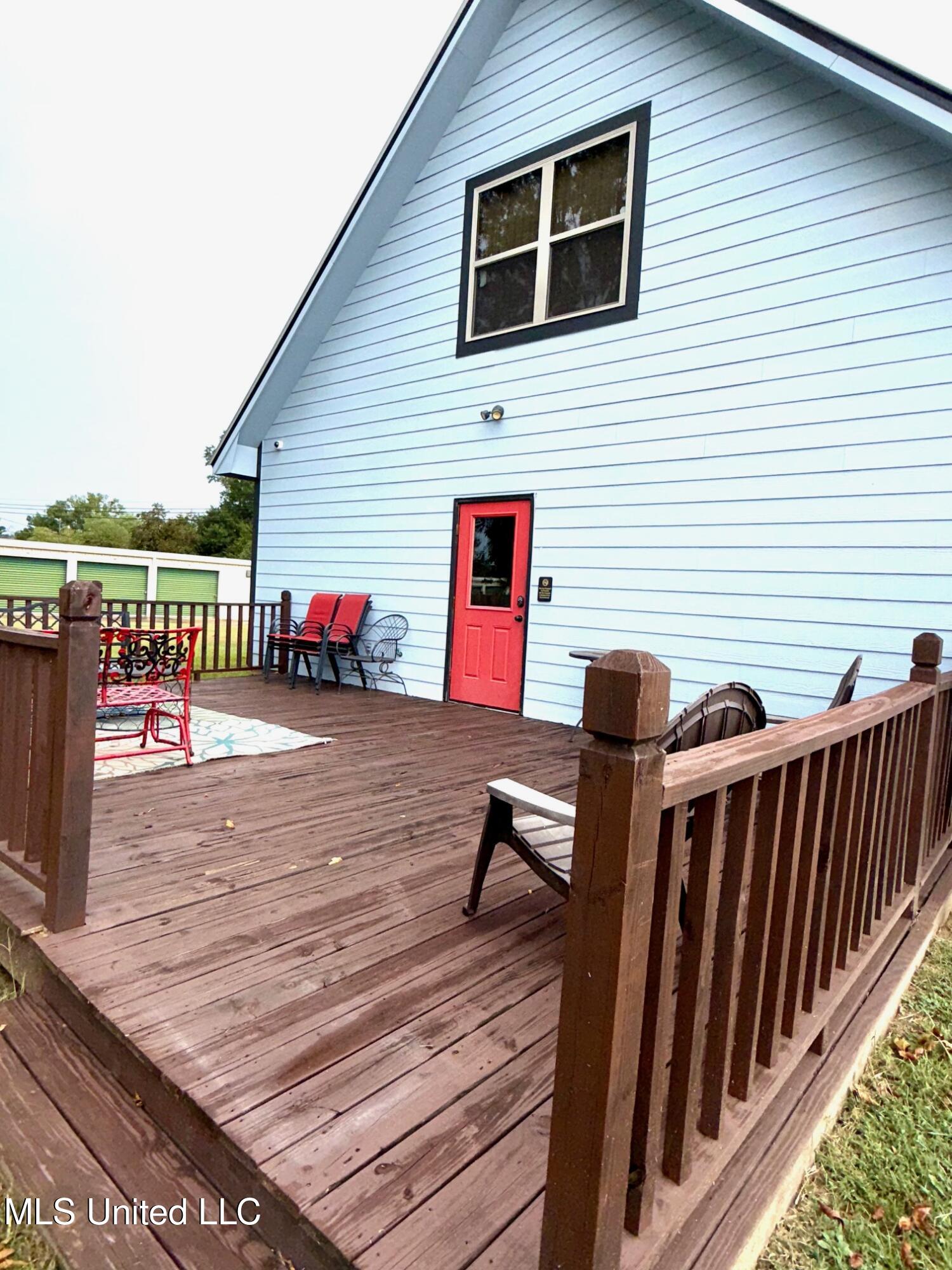 779 16 Highway Property Photo 9