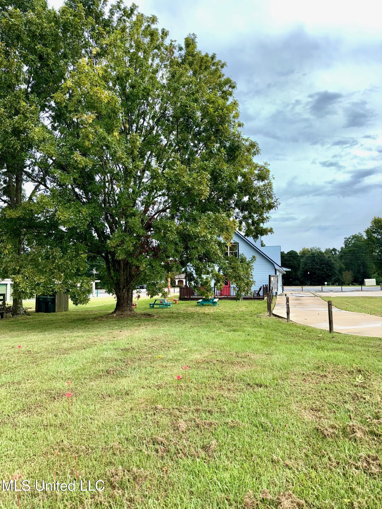 779 16 Highway Property Photo 11