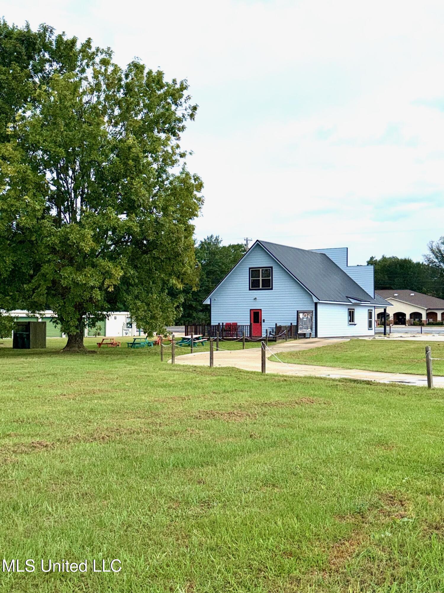 779 16 Highway Property Photo 13