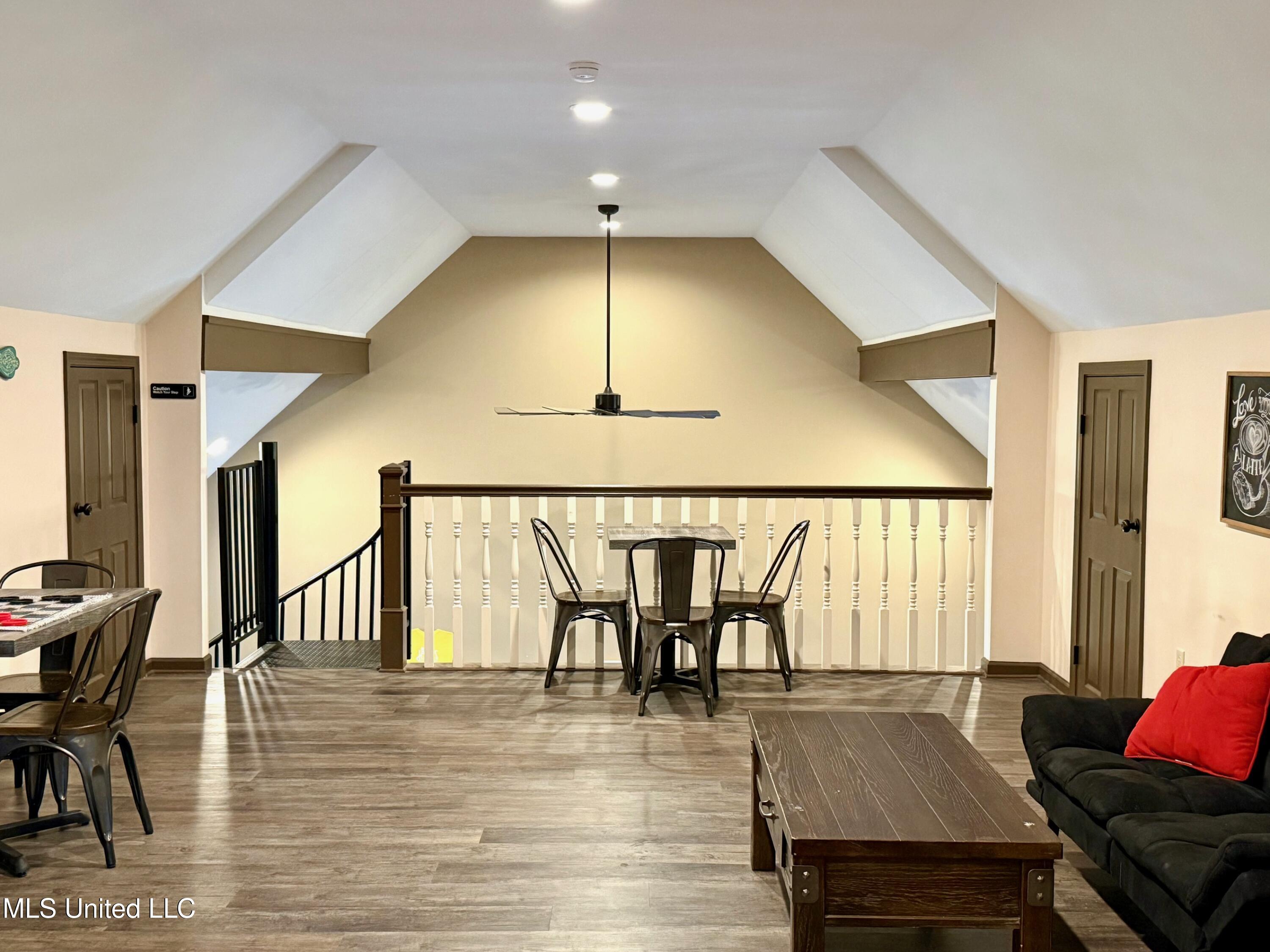 779 16 Highway Property Photo 23