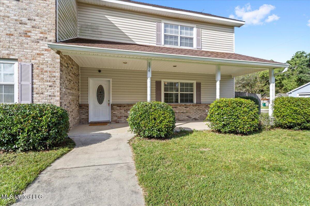 134 Ocean Wave Avenue Property Photo 8