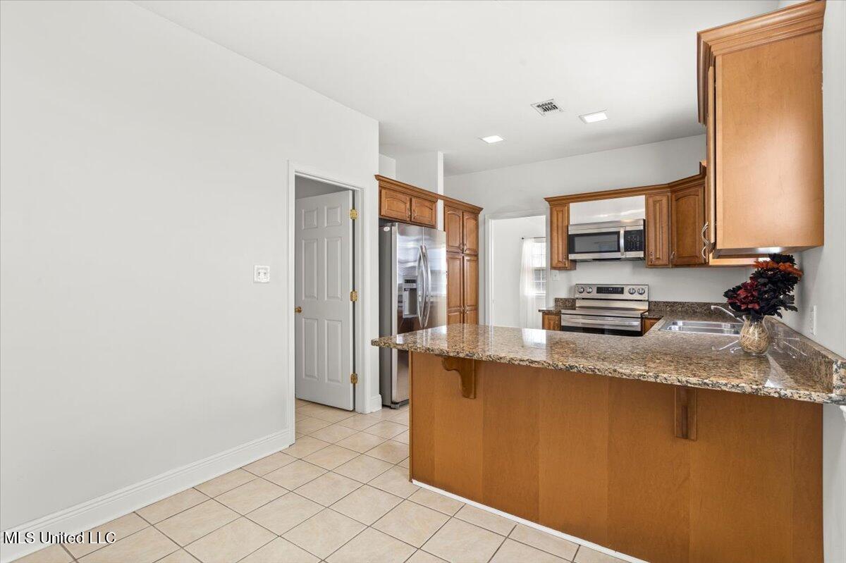 134 Ocean Wave Avenue Property Photo 13