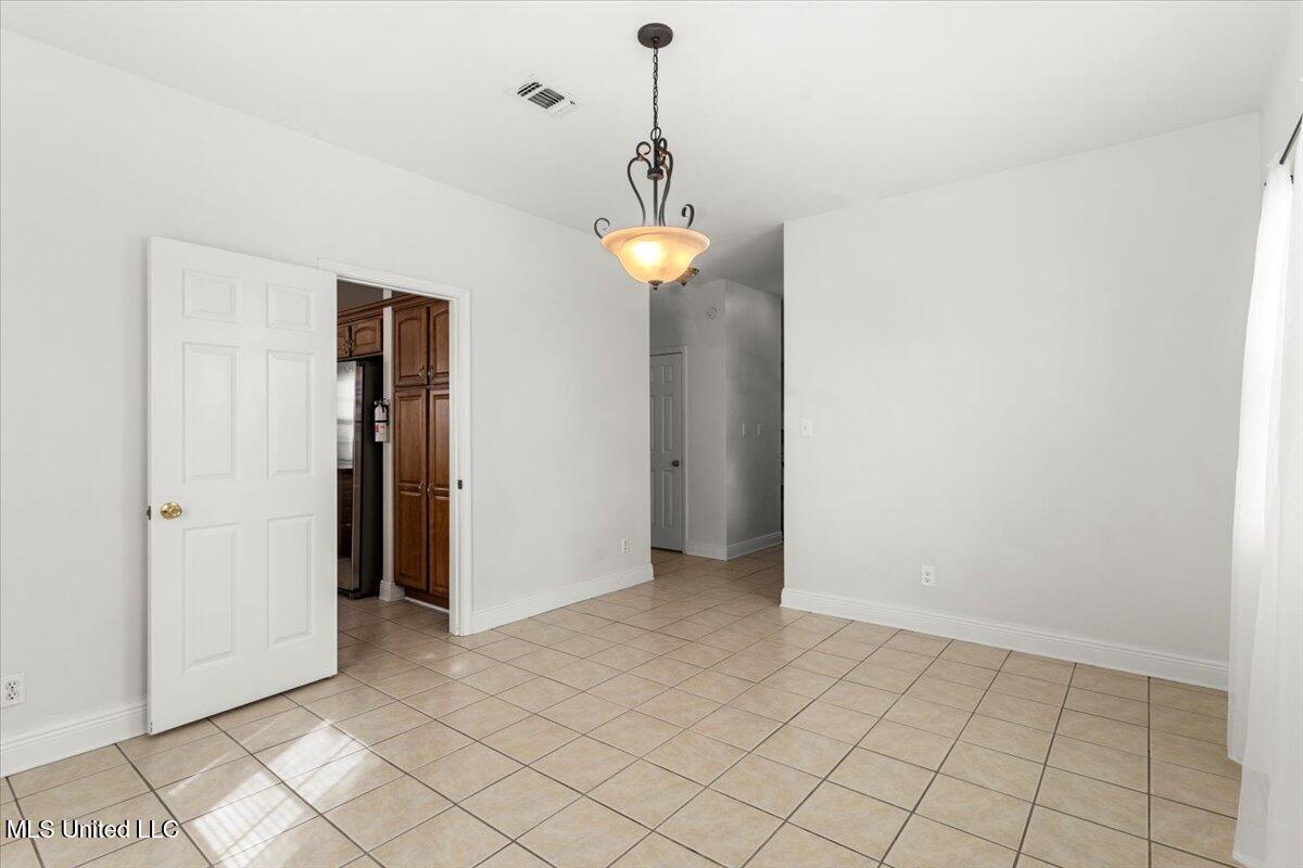 134 Ocean Wave Avenue Property Photo 18