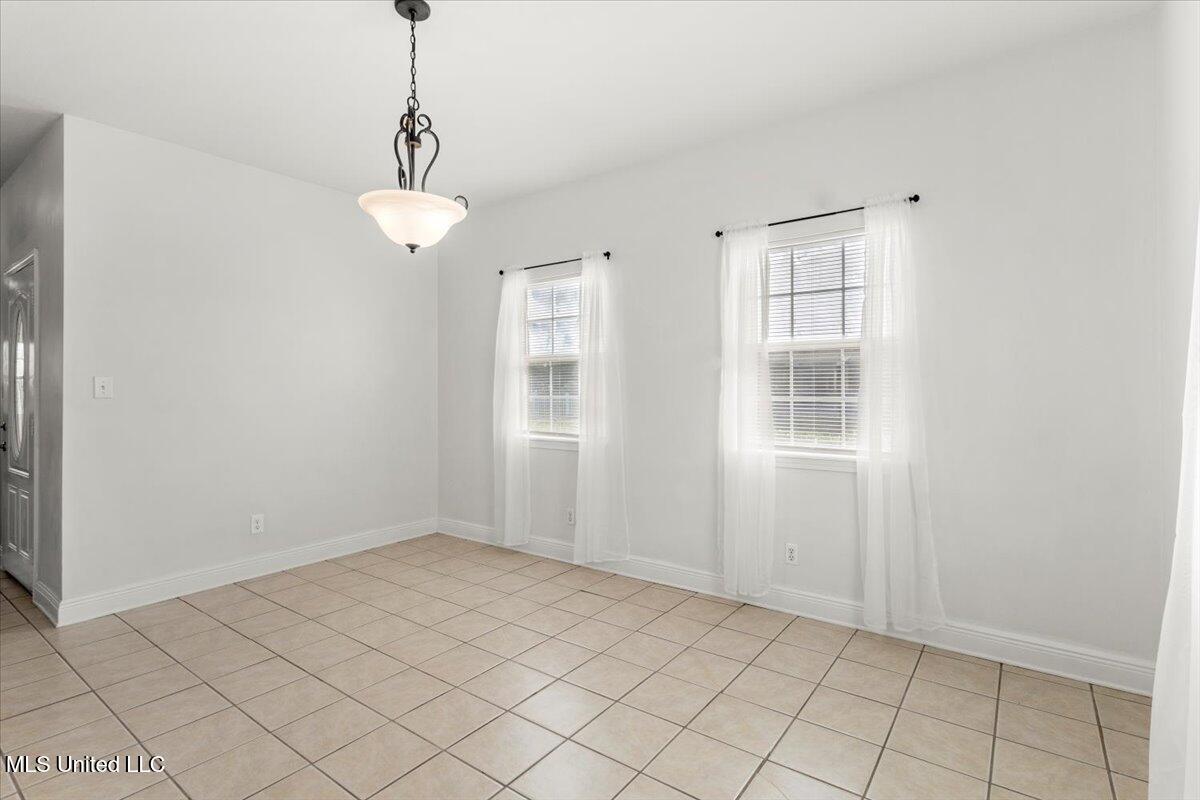 134 Ocean Wave Avenue Property Photo 19