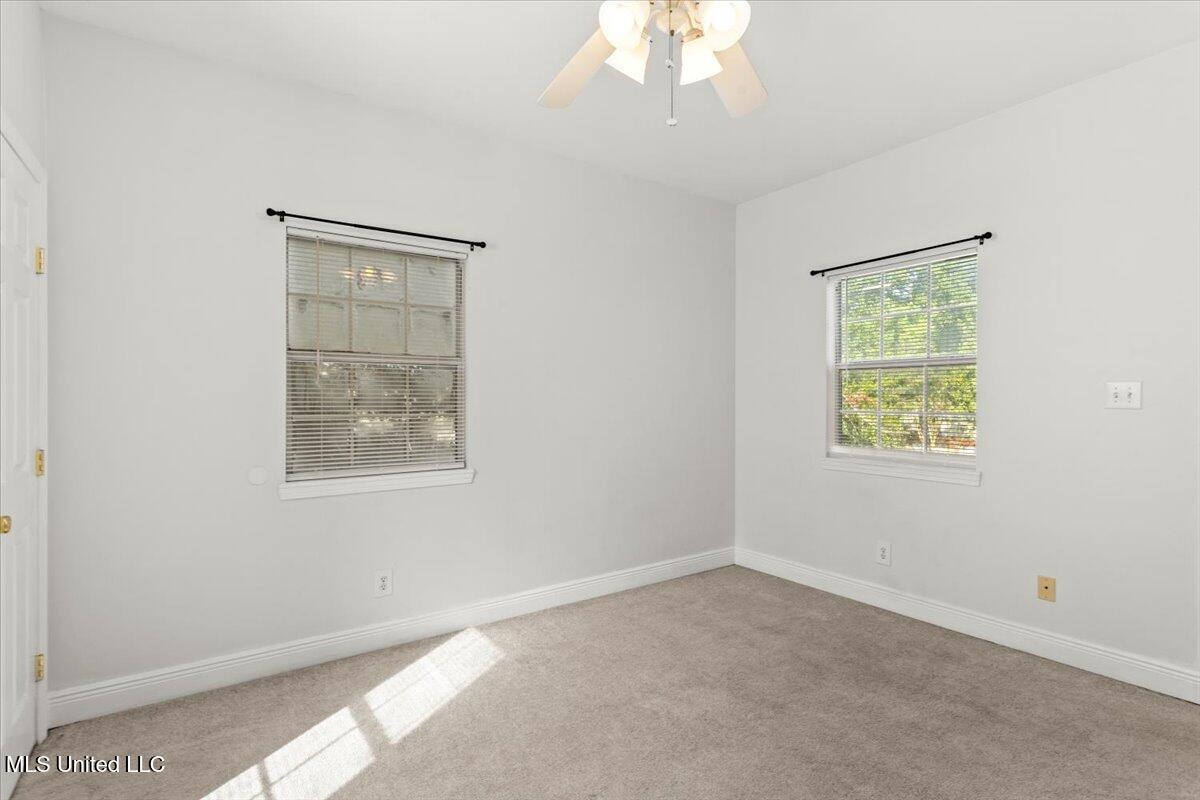 134 Ocean Wave Avenue Property Photo 23