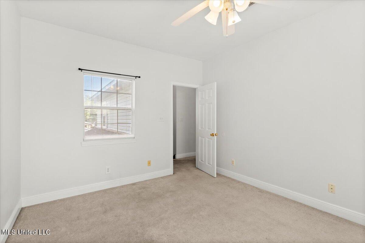 134 Ocean Wave Avenue Property Photo 24