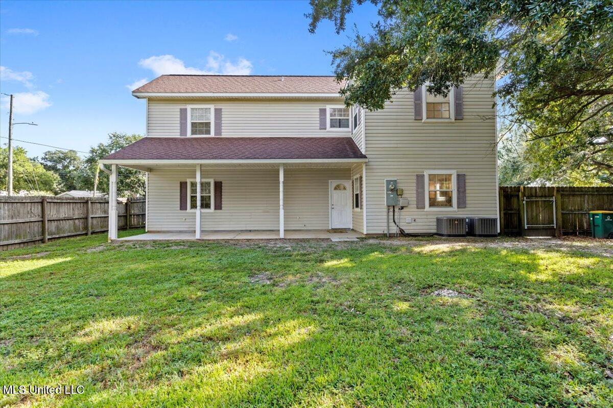 134 Ocean Wave Avenue Property Photo 36