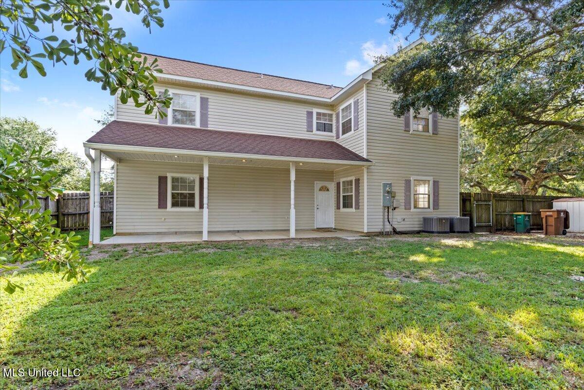 134 Ocean Wave Avenue Property Photo 37