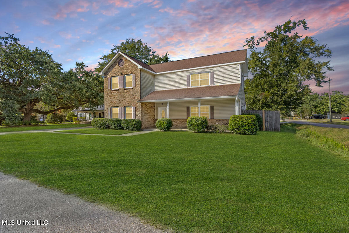 134 Ocean Wave Avenue Property Photo 40