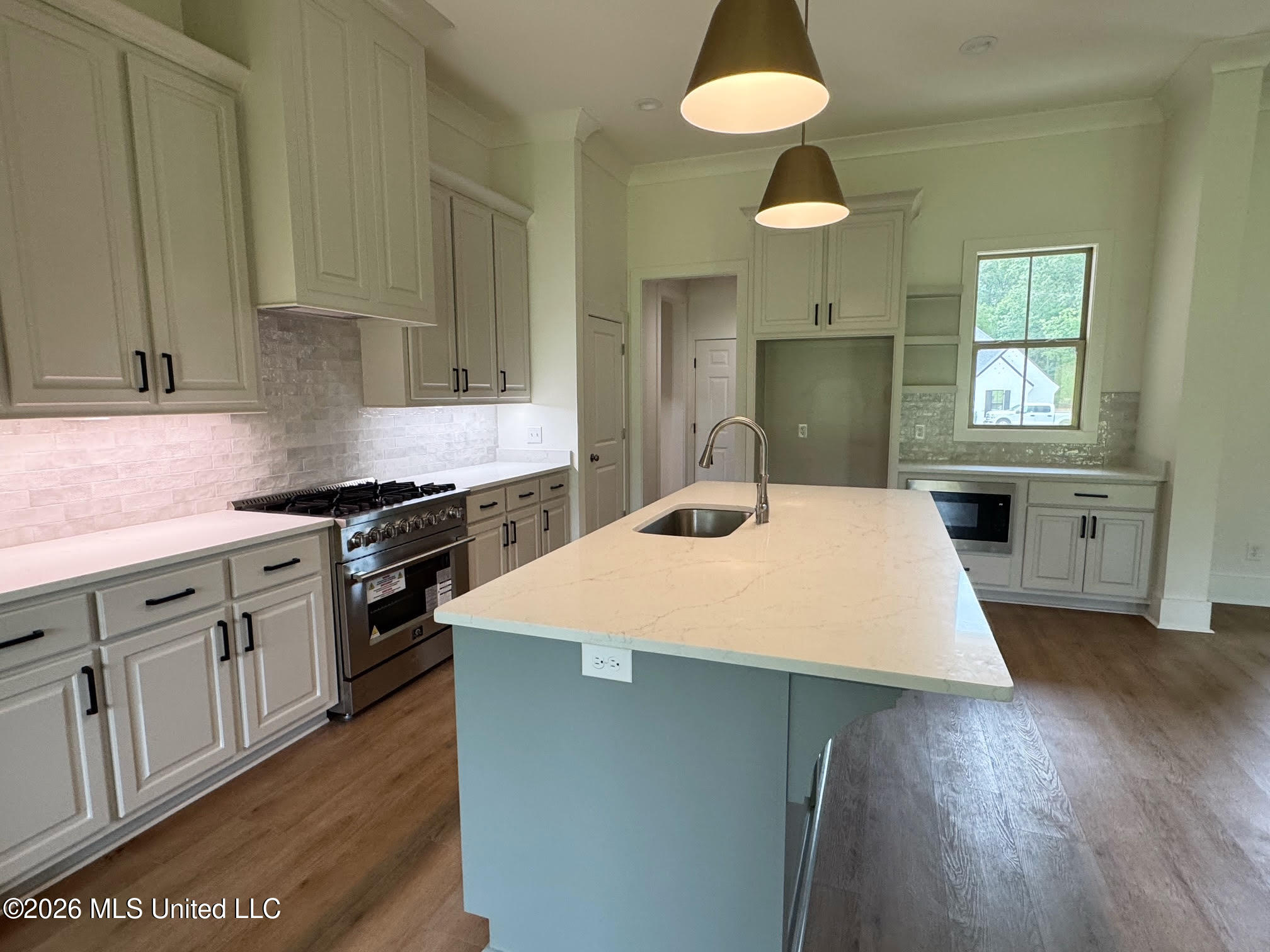 114 Grayson Way Property Photo 3