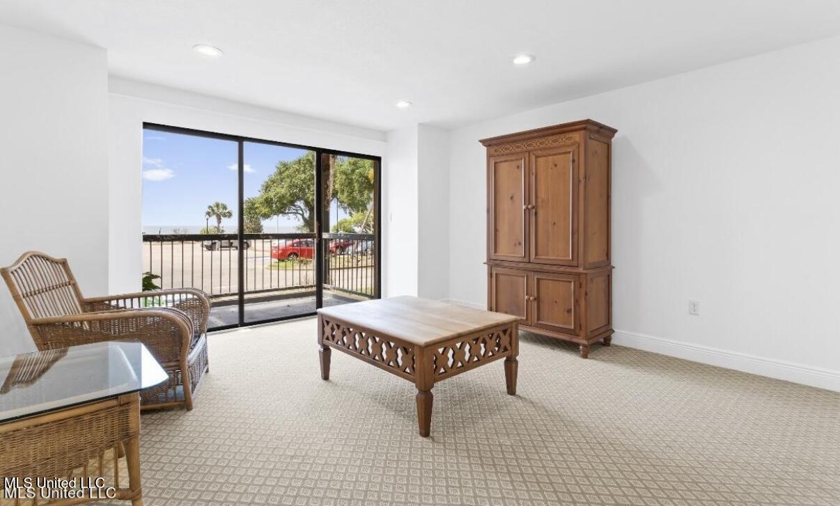 1130 Beach Boulevard Property Photo 9