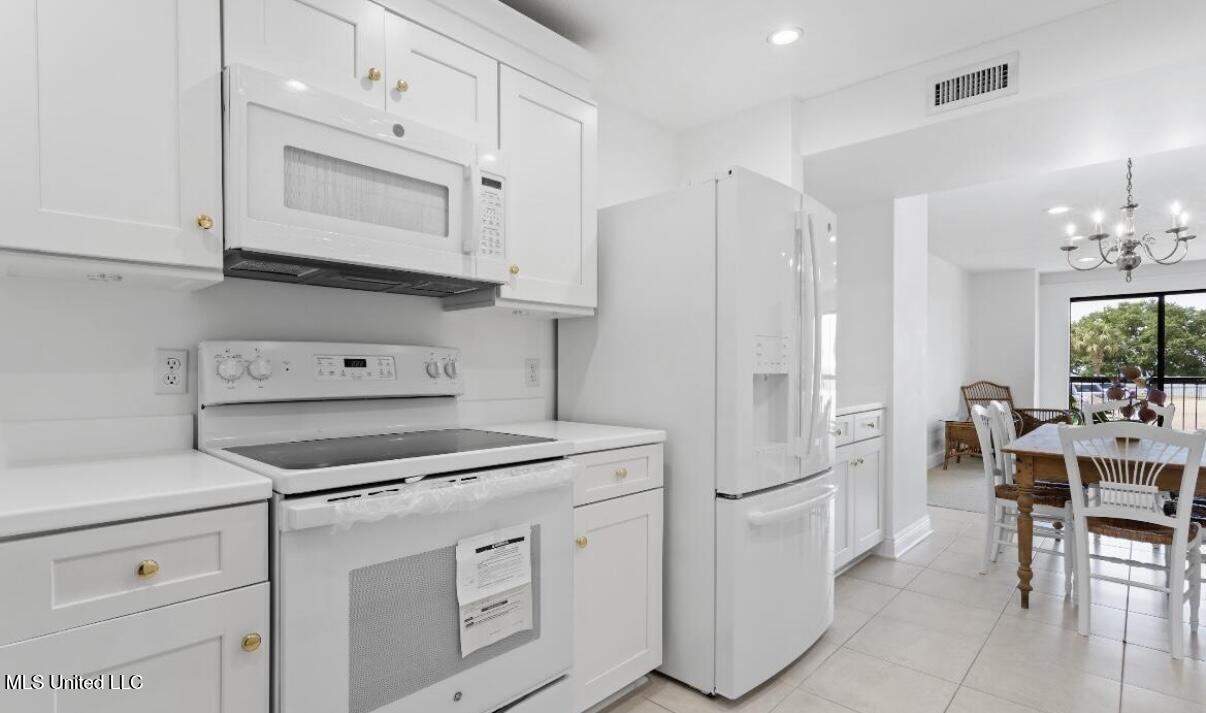 1130 Beach Boulevard Property Photo 16