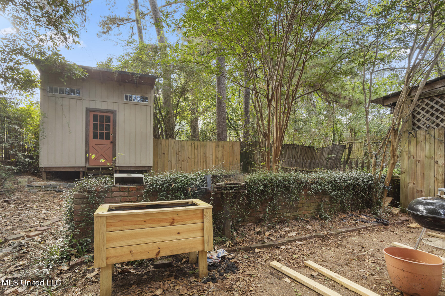 1233 Linden Place Property Photo 14