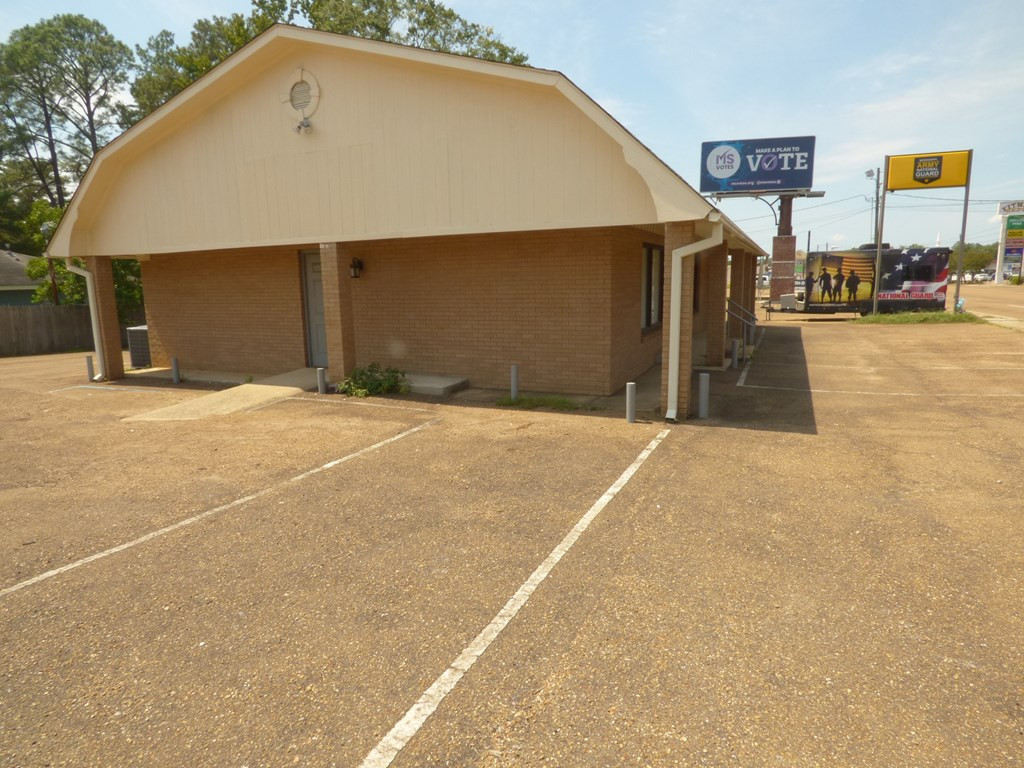 1313 Delaware Avenue Property Photo 12