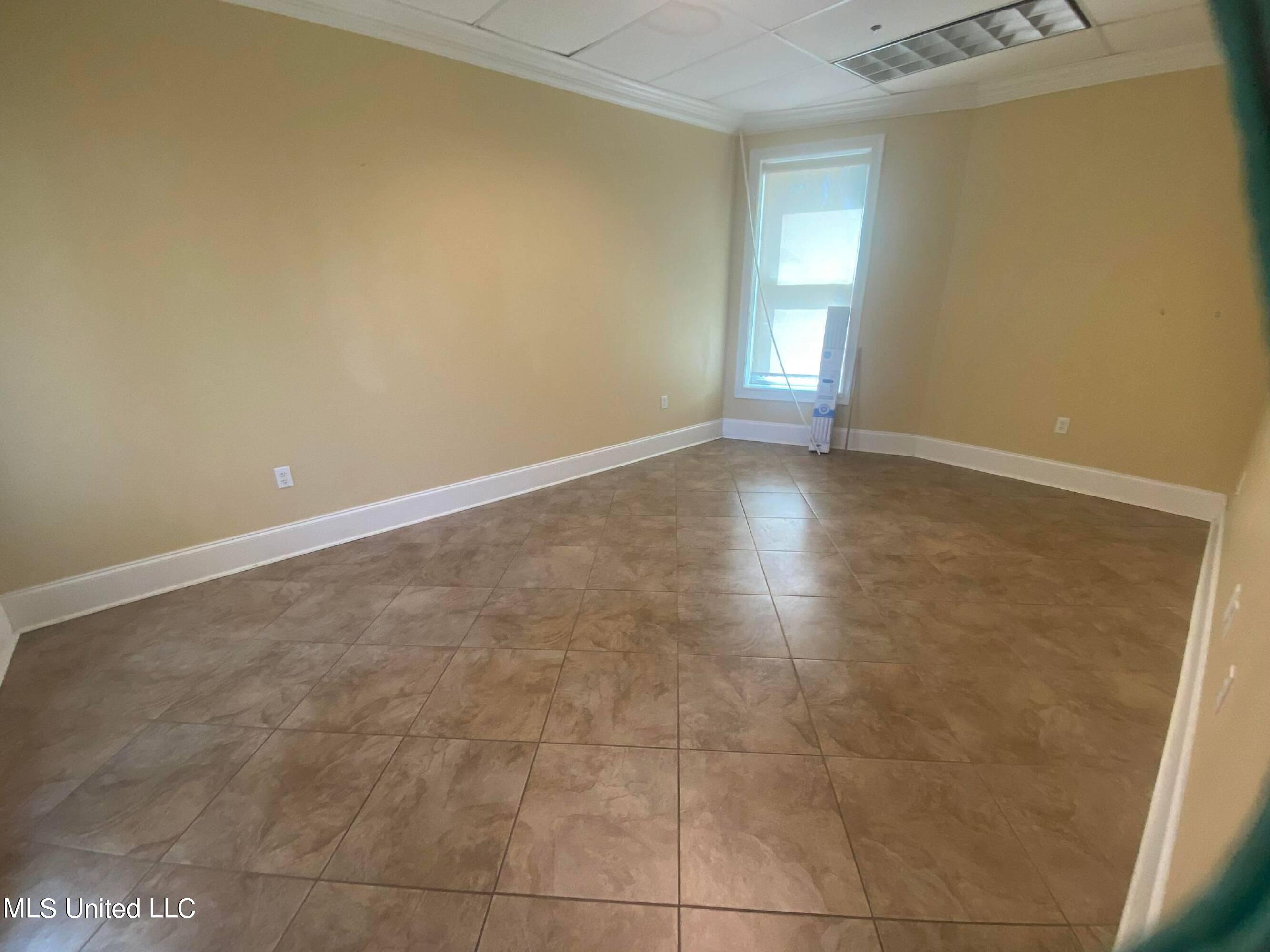 2228 Beach Drive Property Photo 9