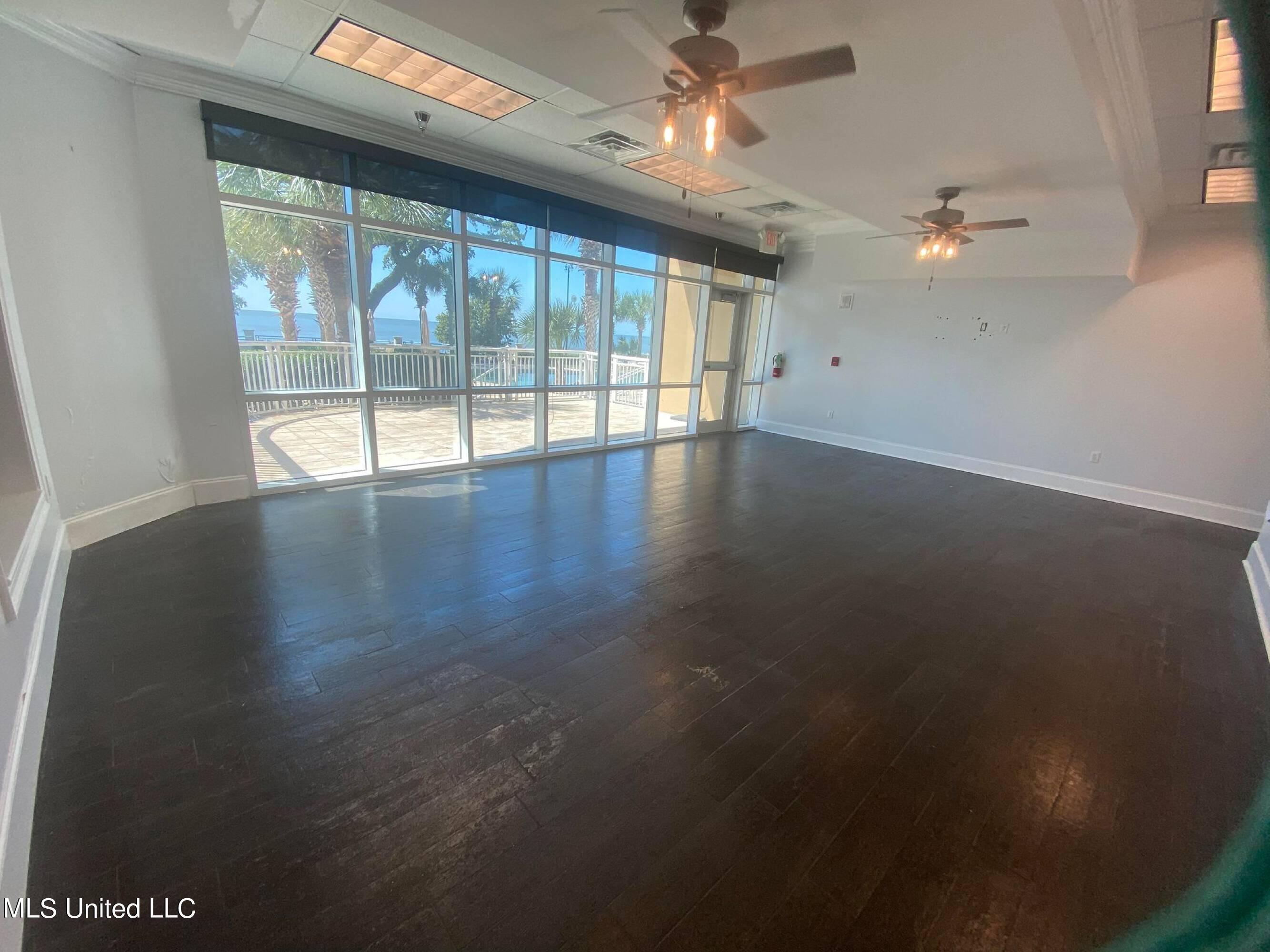 2228 Beach Drive Property Photo 12