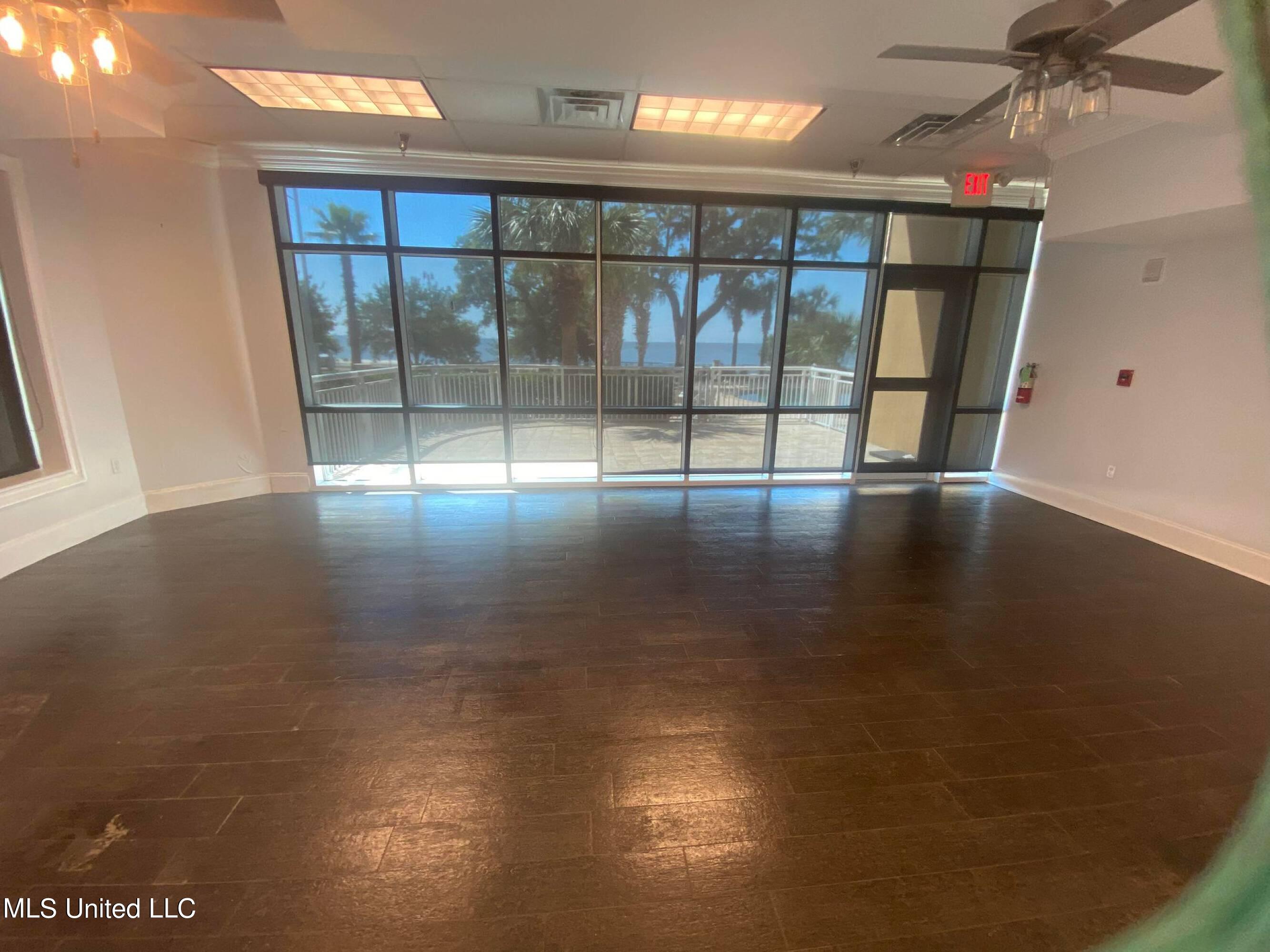 2228 Beach Drive Property Photo 14