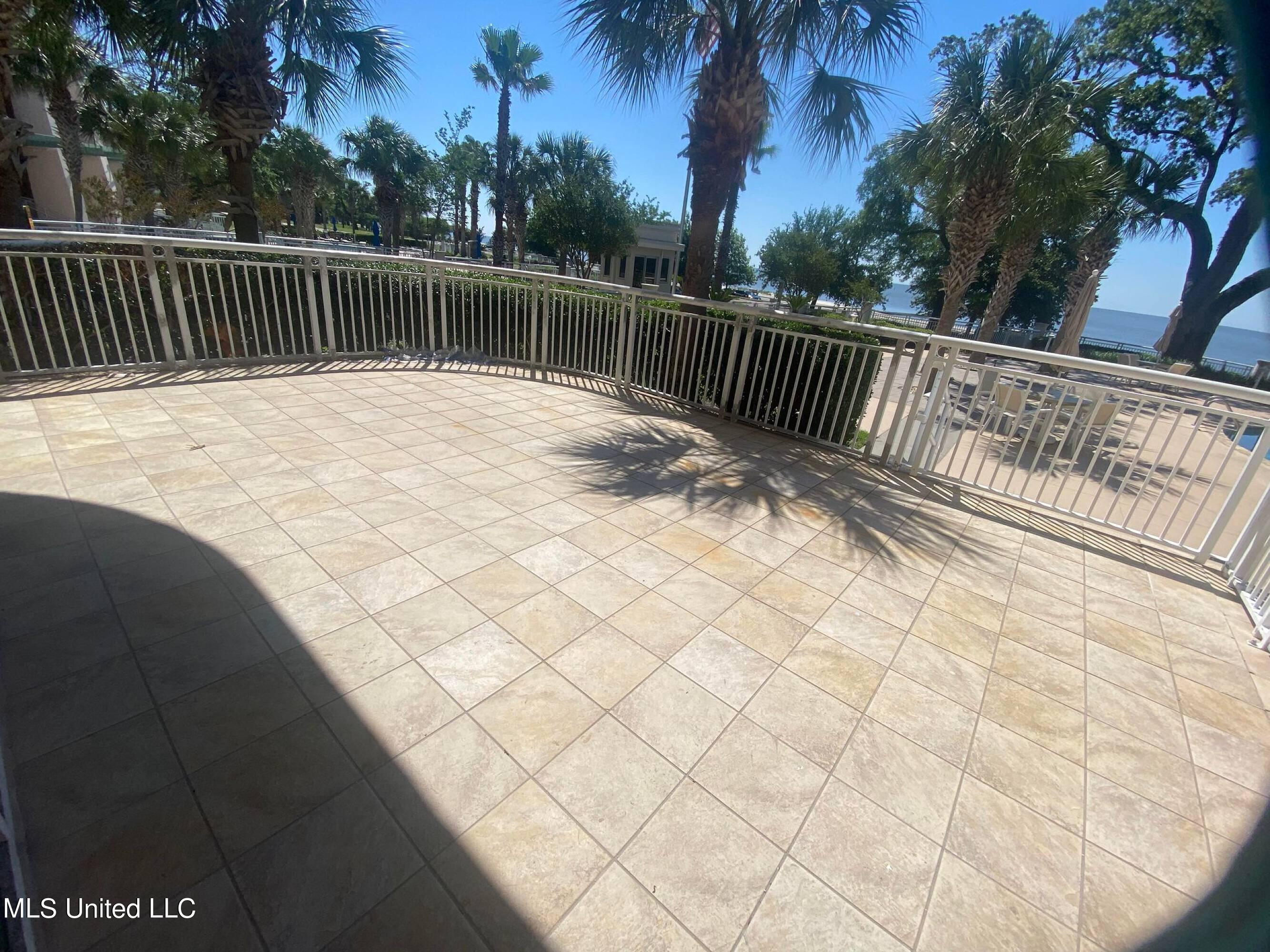 2228 Beach Drive Property Photo 15
