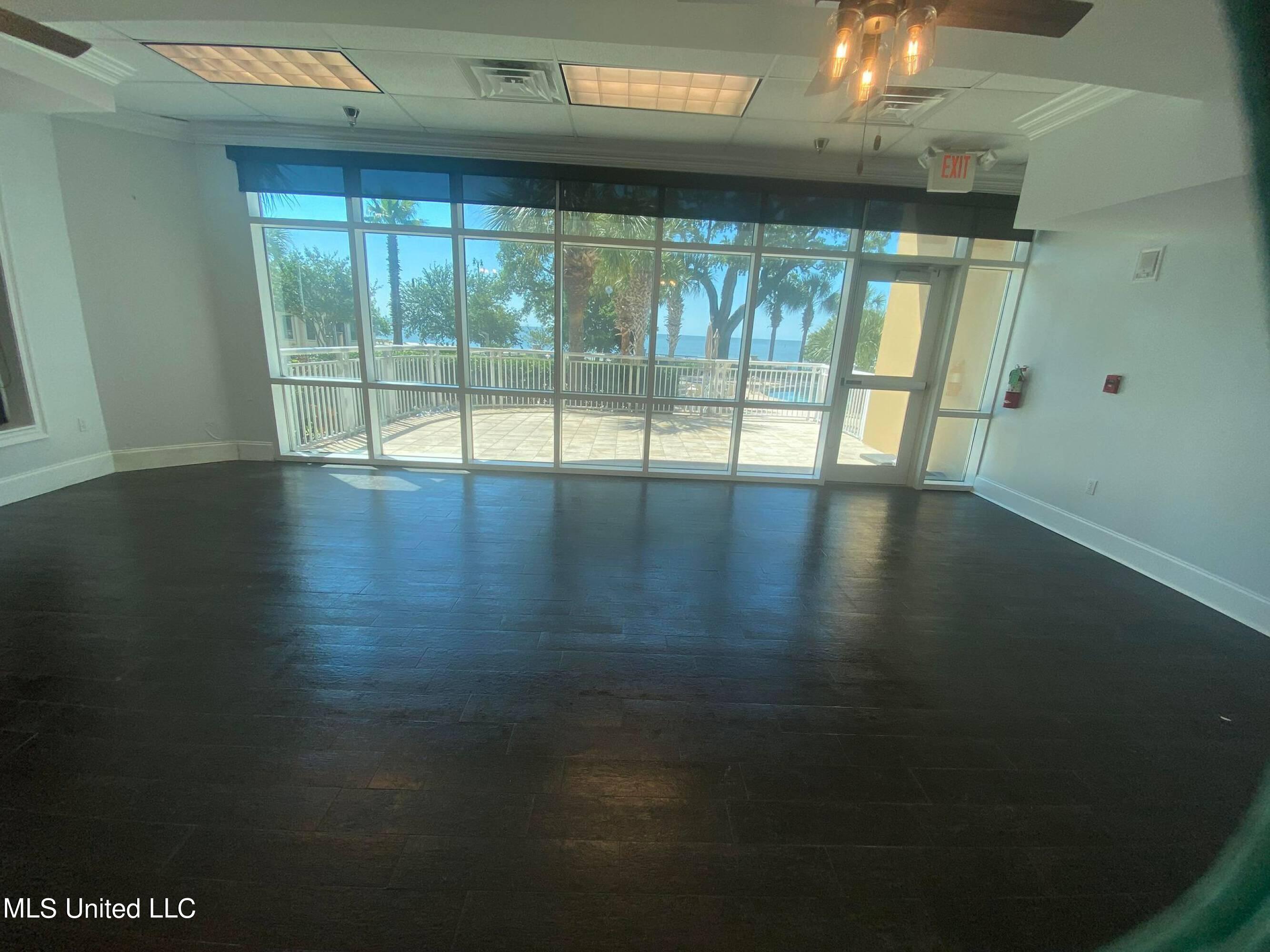 2228 Beach Drive Property Photo 17