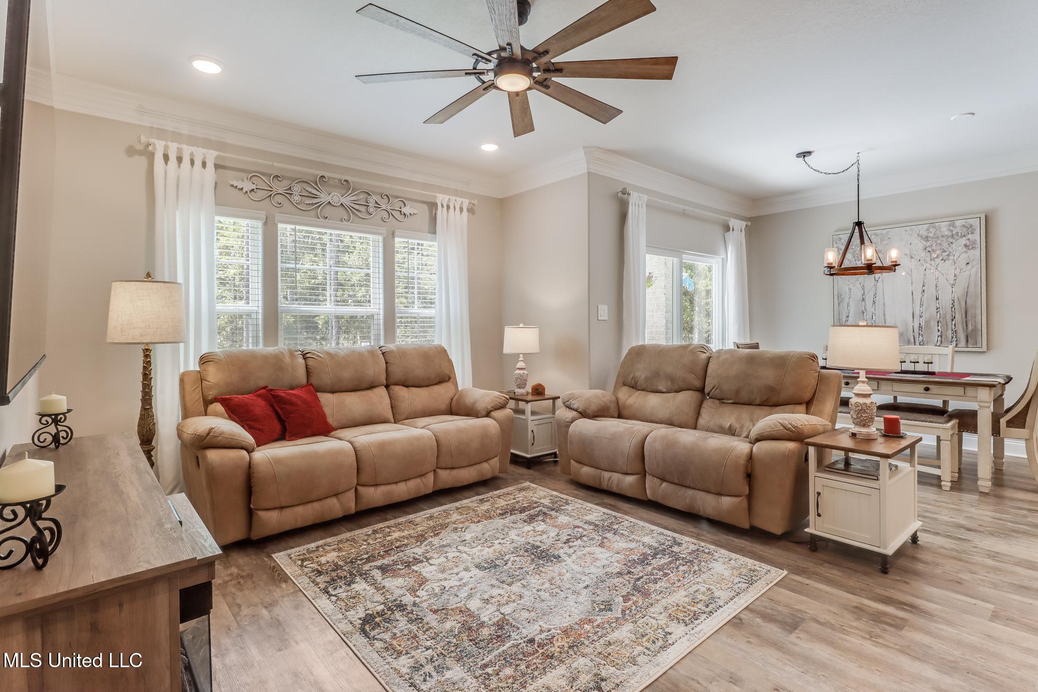 85010 Diamondhead Lakes Boulevard Property Photo 9