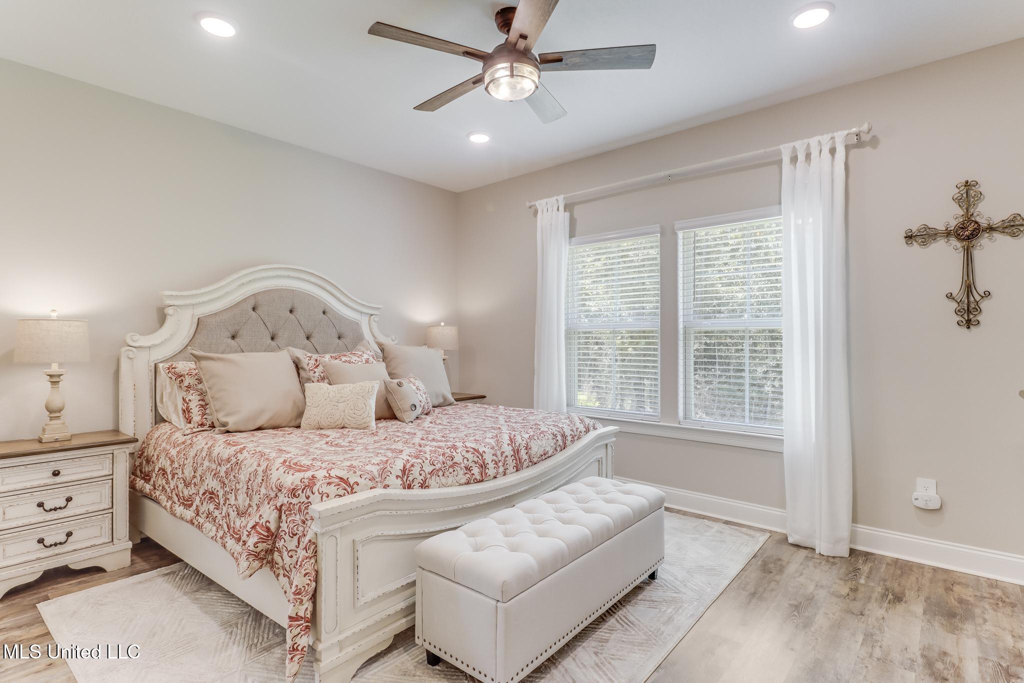 85010 Diamondhead Lakes Boulevard Property Photo 15