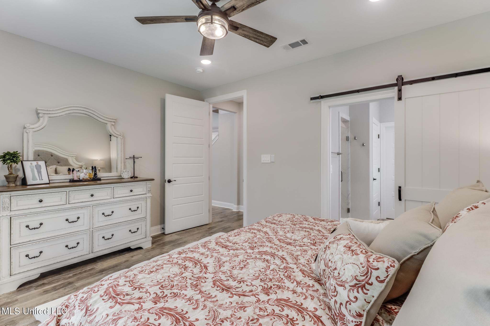 85010 Diamondhead Lakes Boulevard Property Photo 16