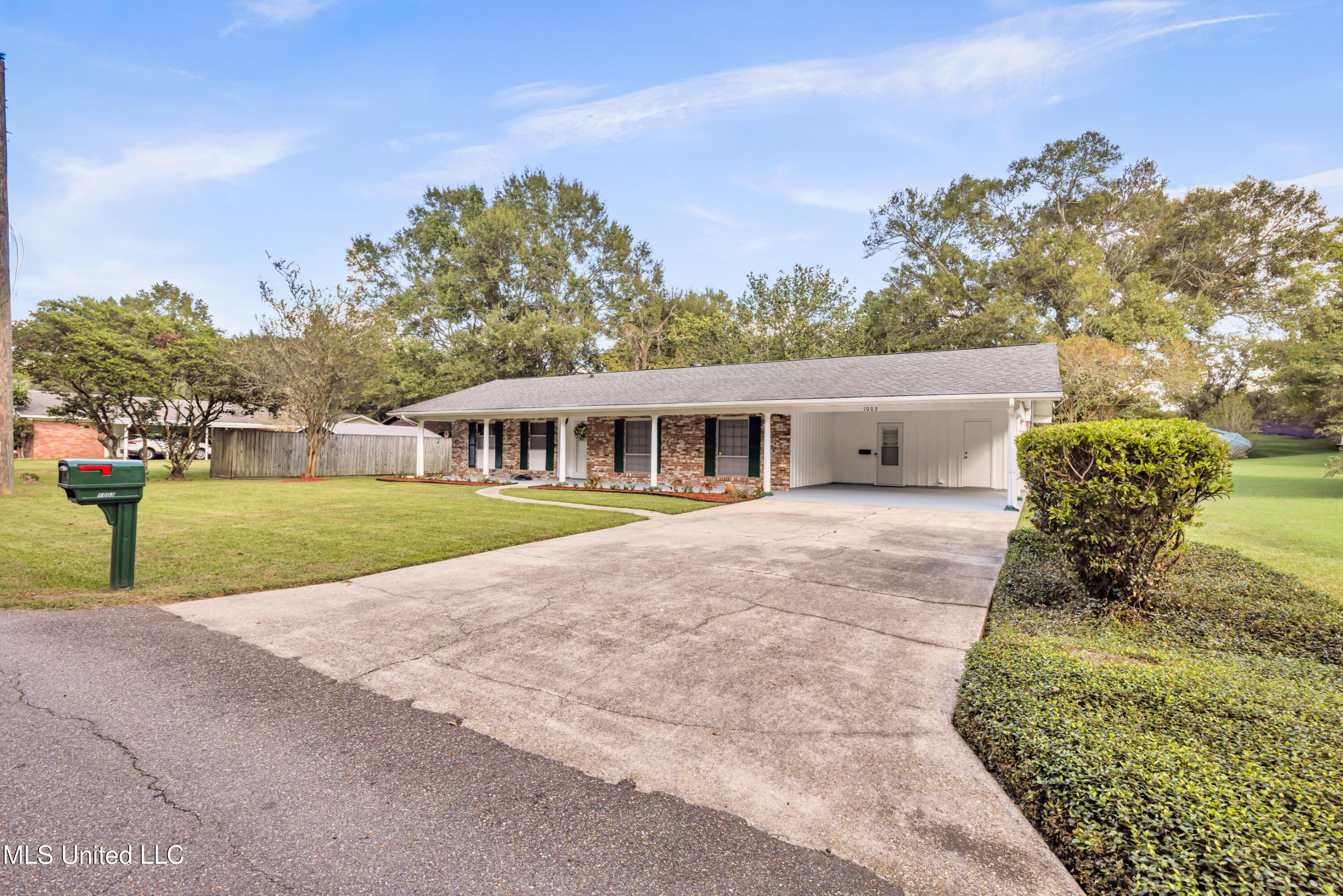 1003 Union School Road Property Photo 2