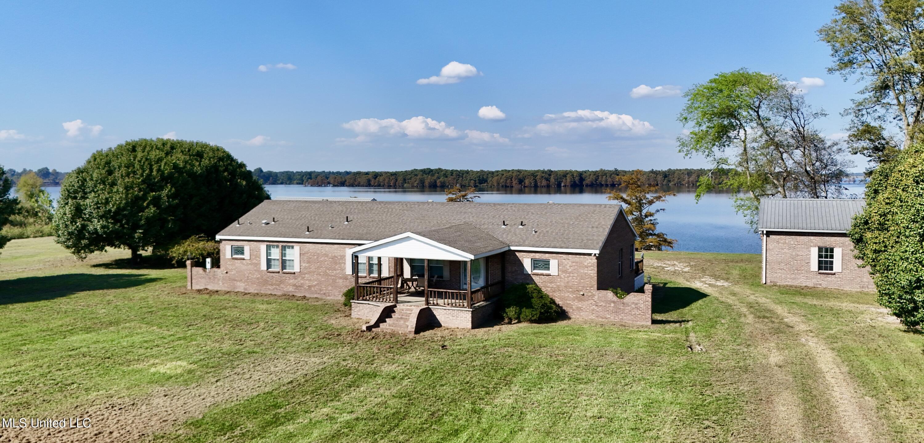 2138 Eagle Lake Shore Road Property Photo 1