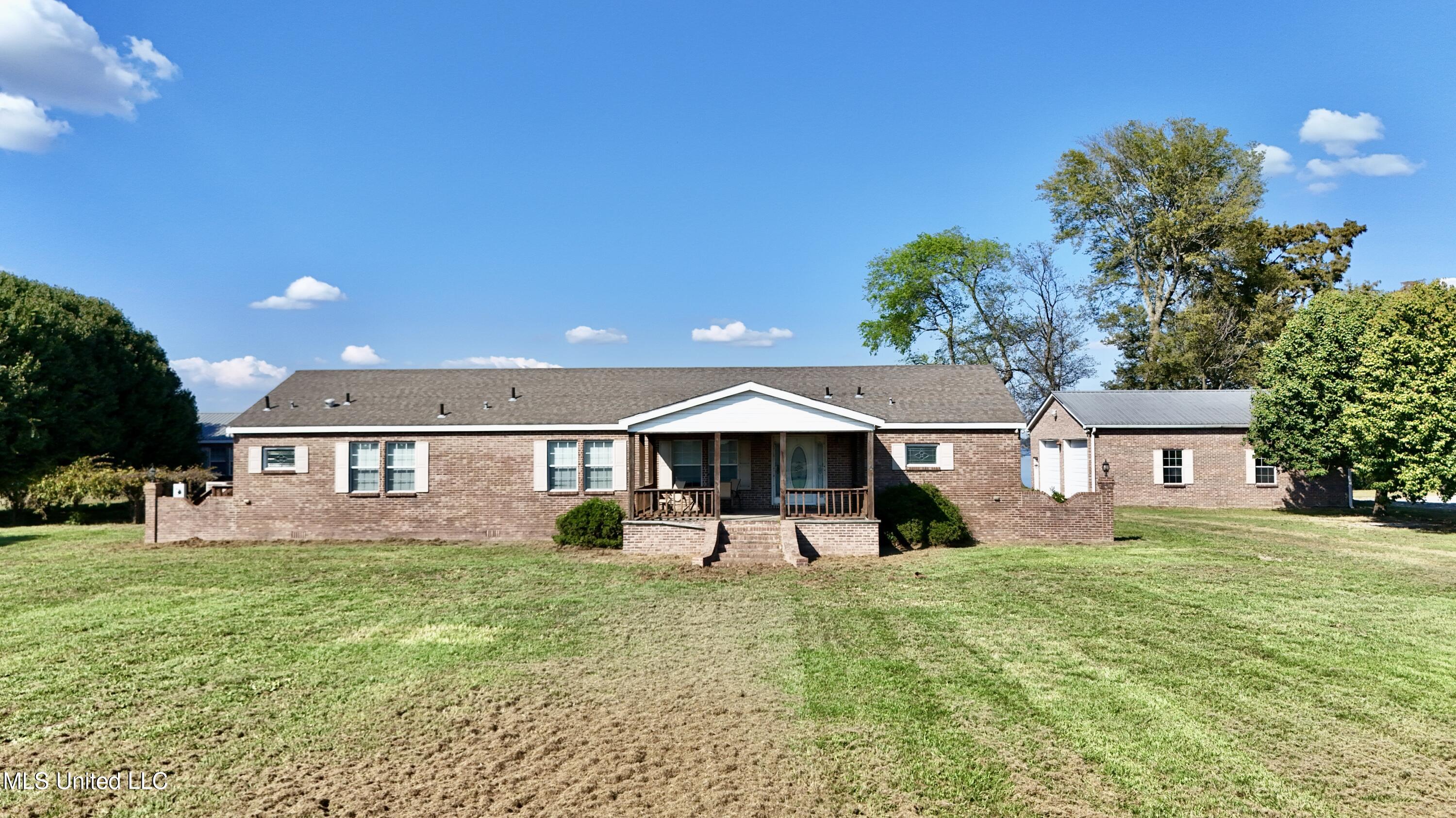 2138 Eagle Lake Shore Road Property Photo 3