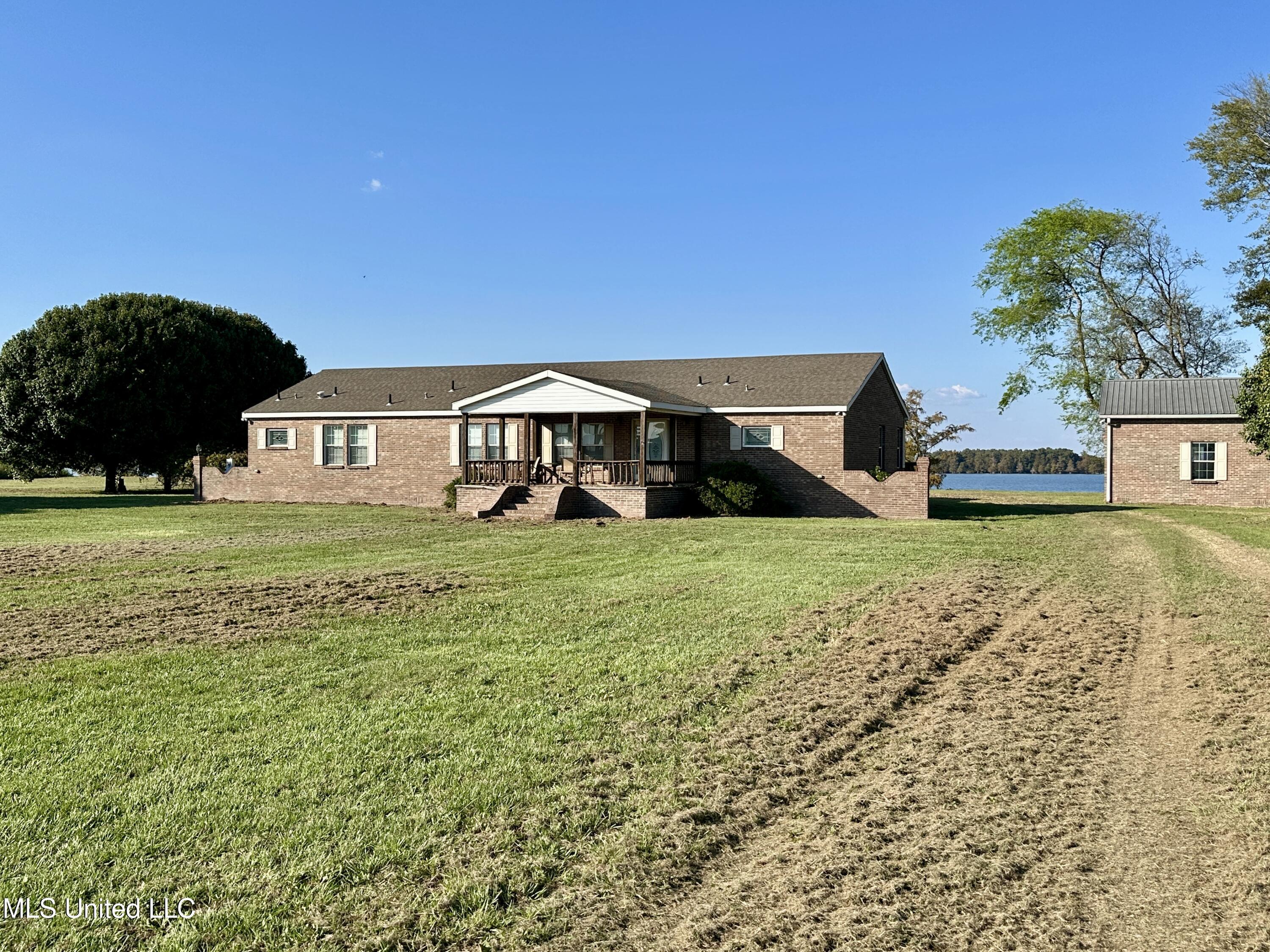 2138 Eagle Lake Shore Road Property Photo 4