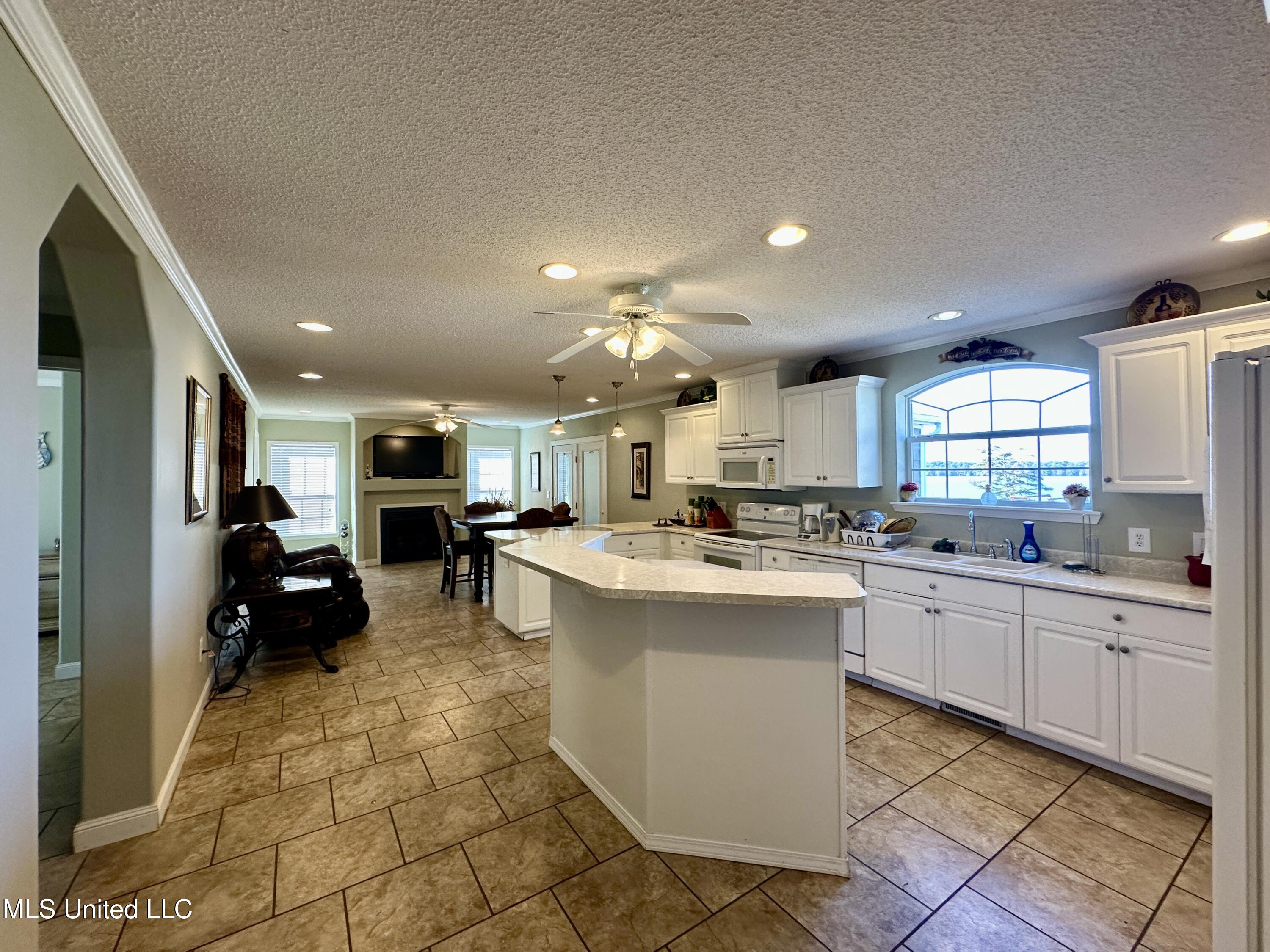 2138 Eagle Lake Shore Road Property Photo 11