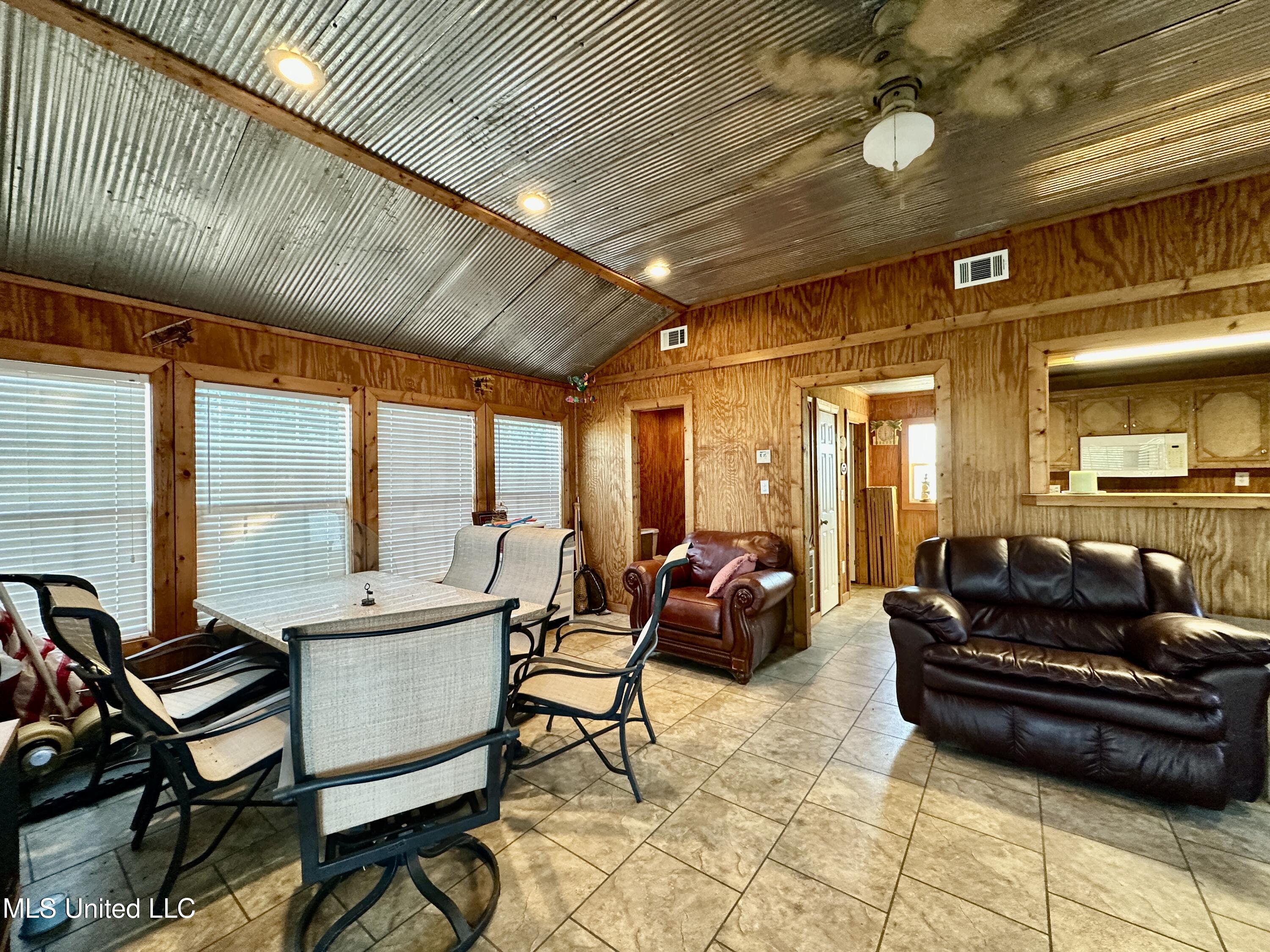 2138 Eagle Lake Shore Road Property Photo 32