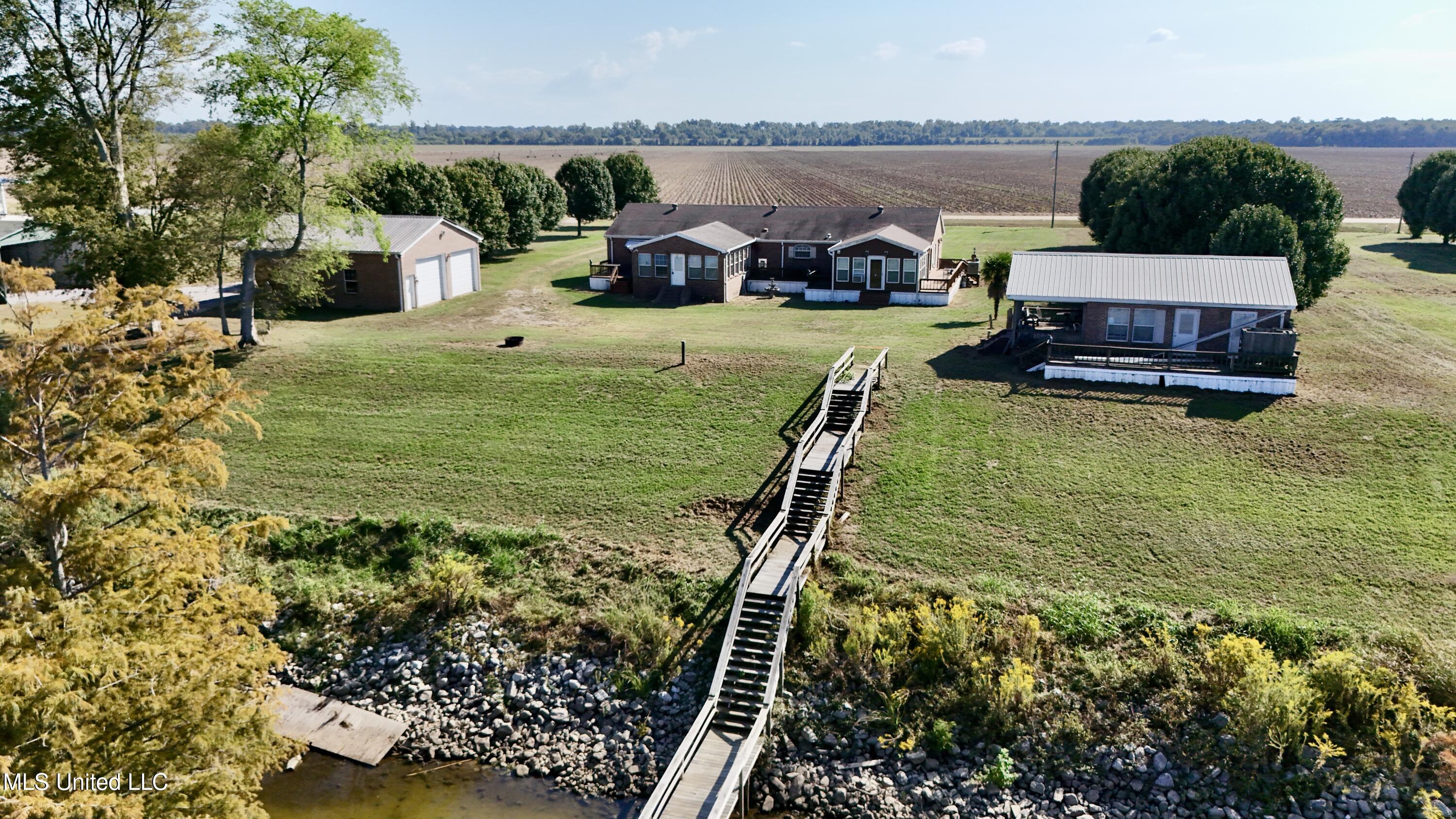 2138 Eagle Lake Shore Road Property Photo 42