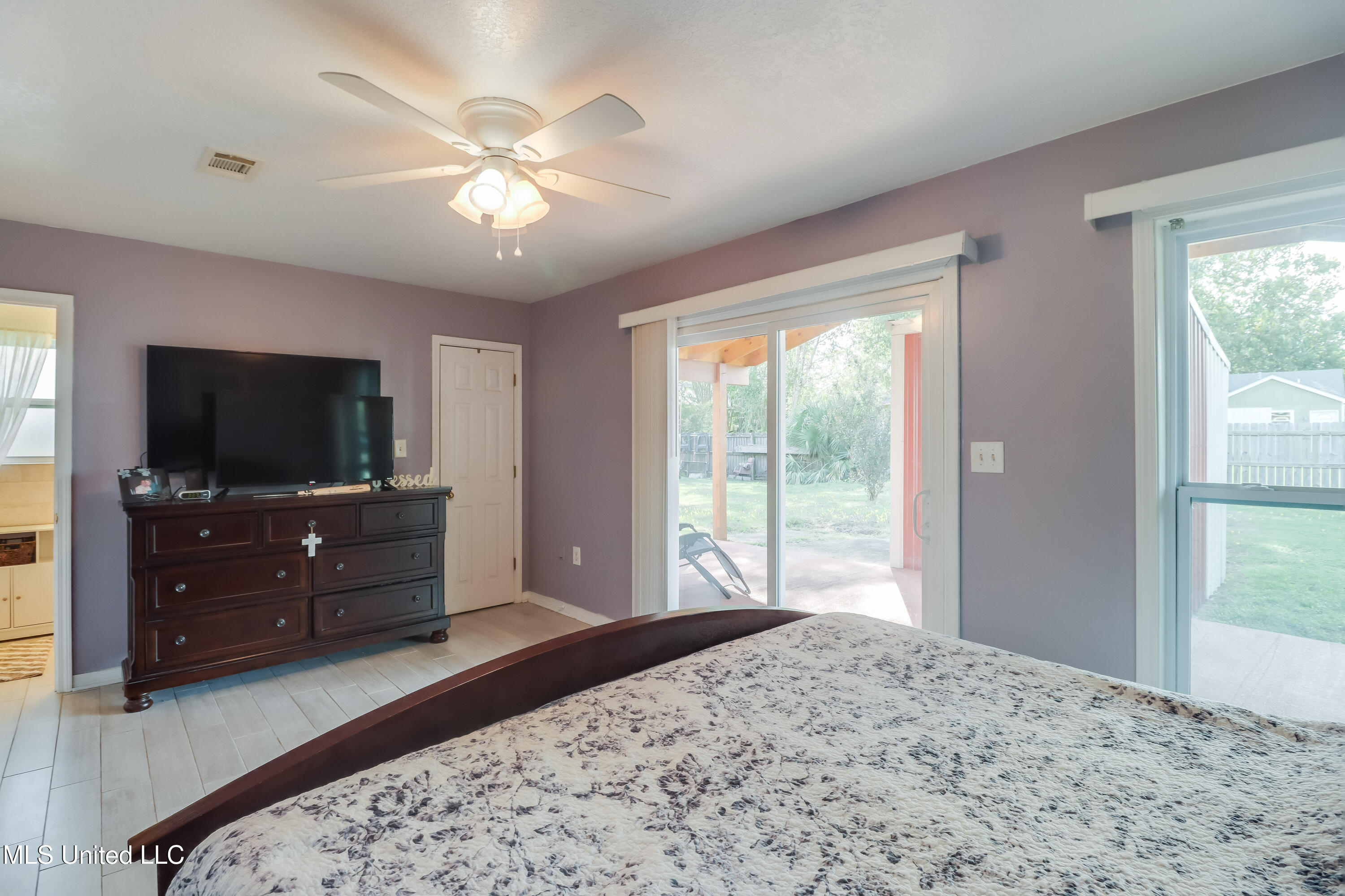 251 Santini Street Property Photo 8