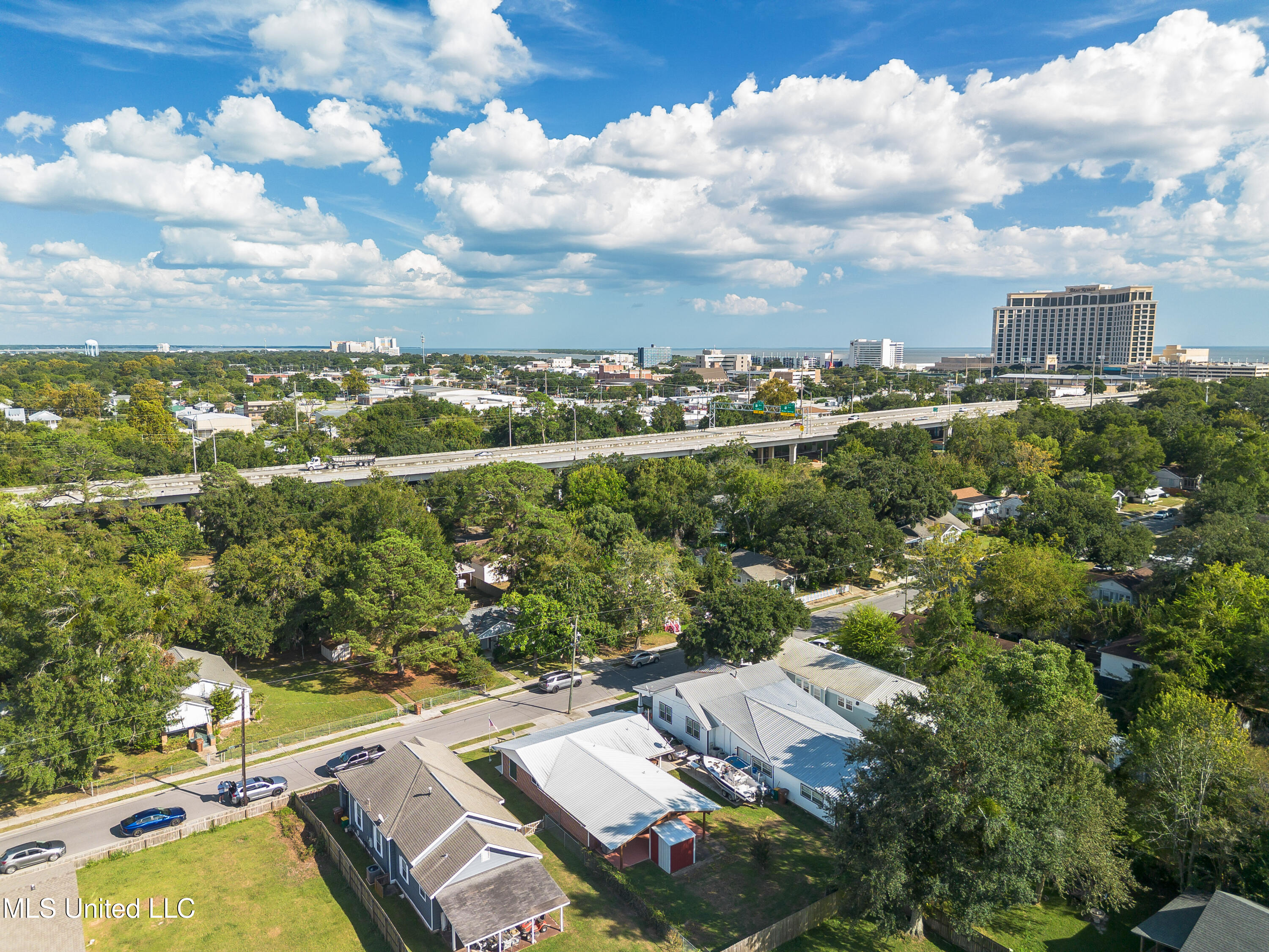 251 Santini Street Property Photo 19